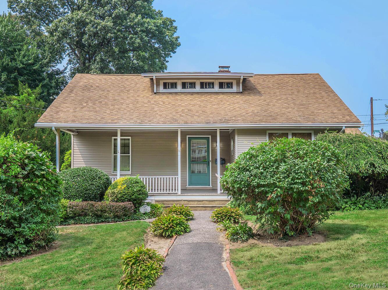 39 Cody Avenue