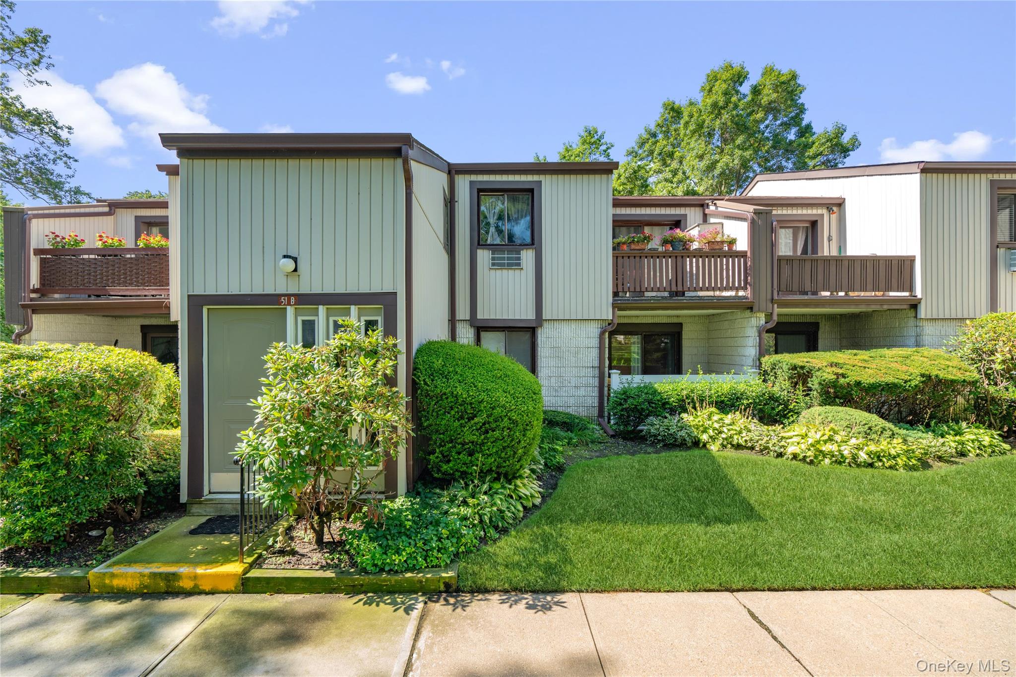 51 Richmond Boulevard Unit: 2B