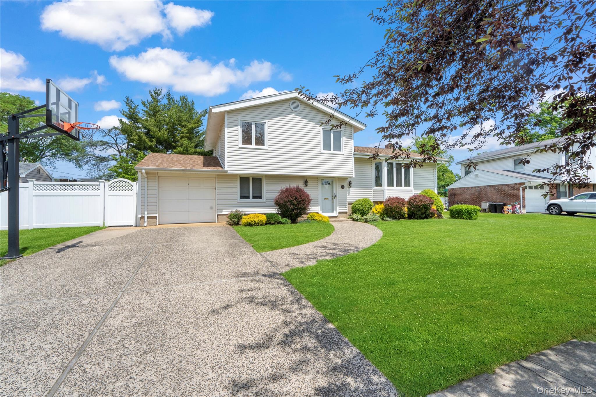 46 Saratoga Drive