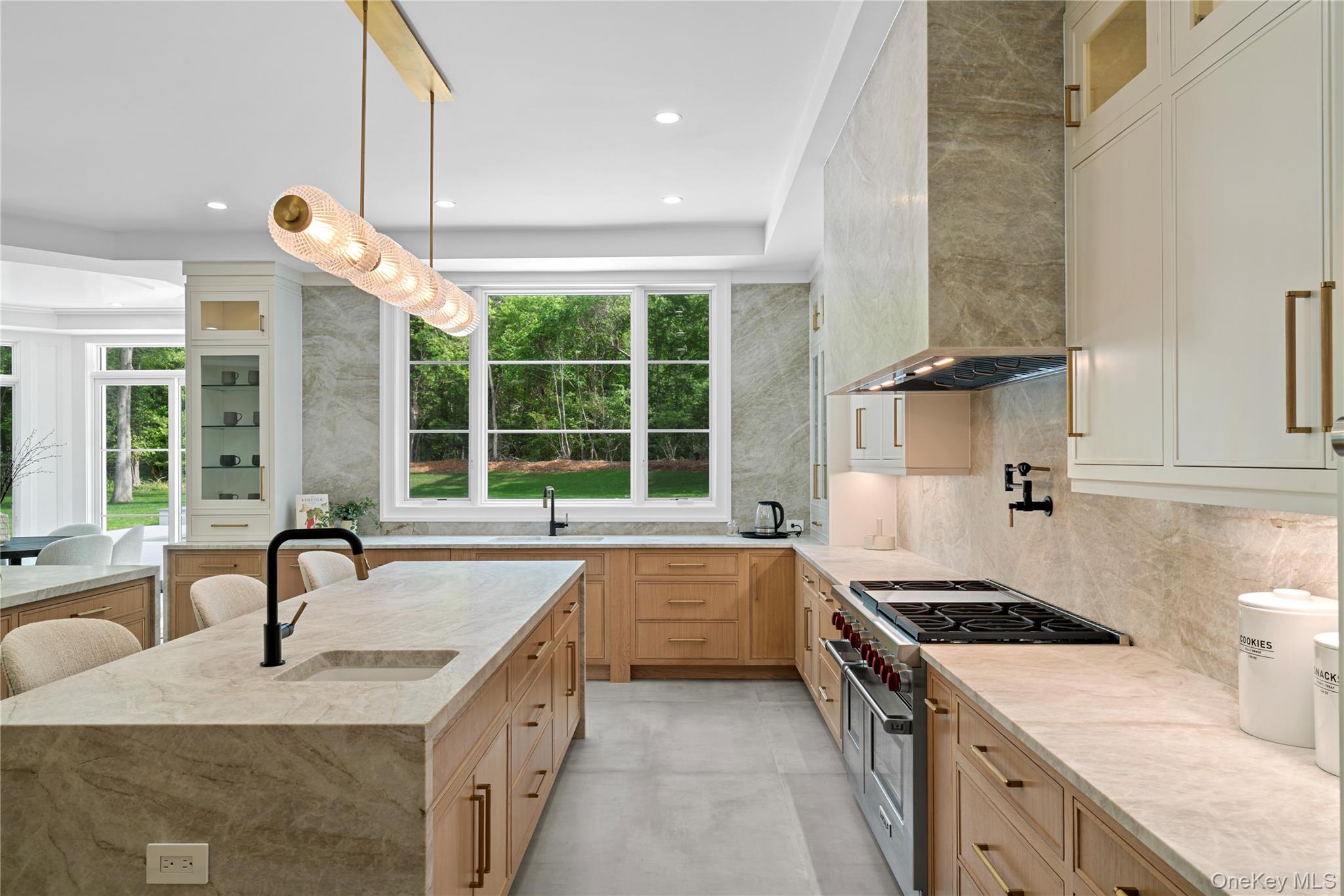 12 Quaker Ridge Drive