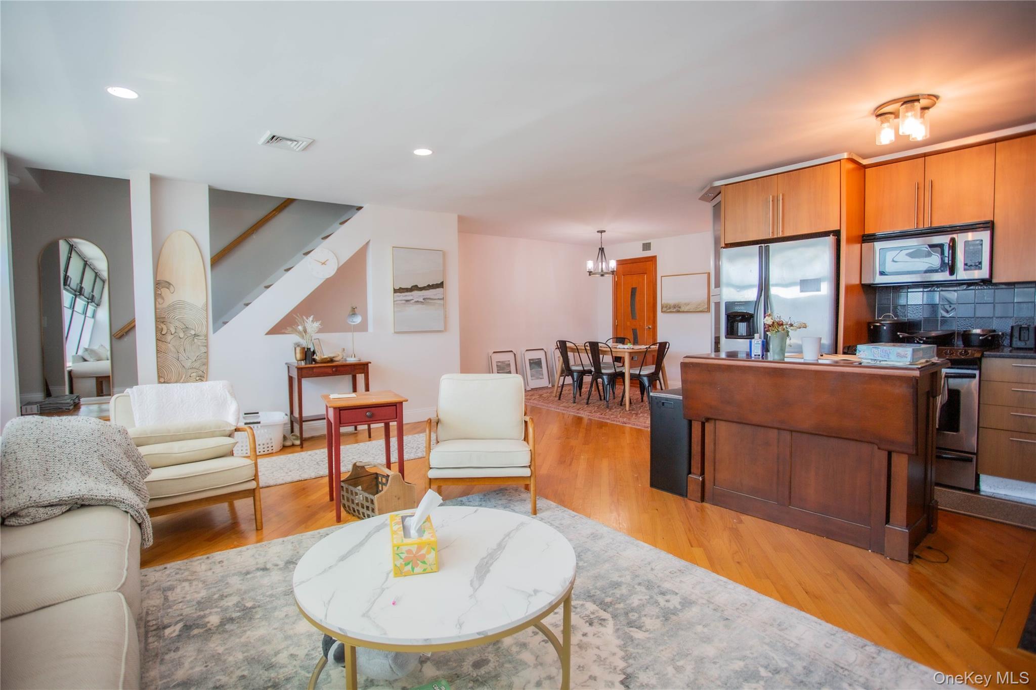 521 W Broadway Unit: B