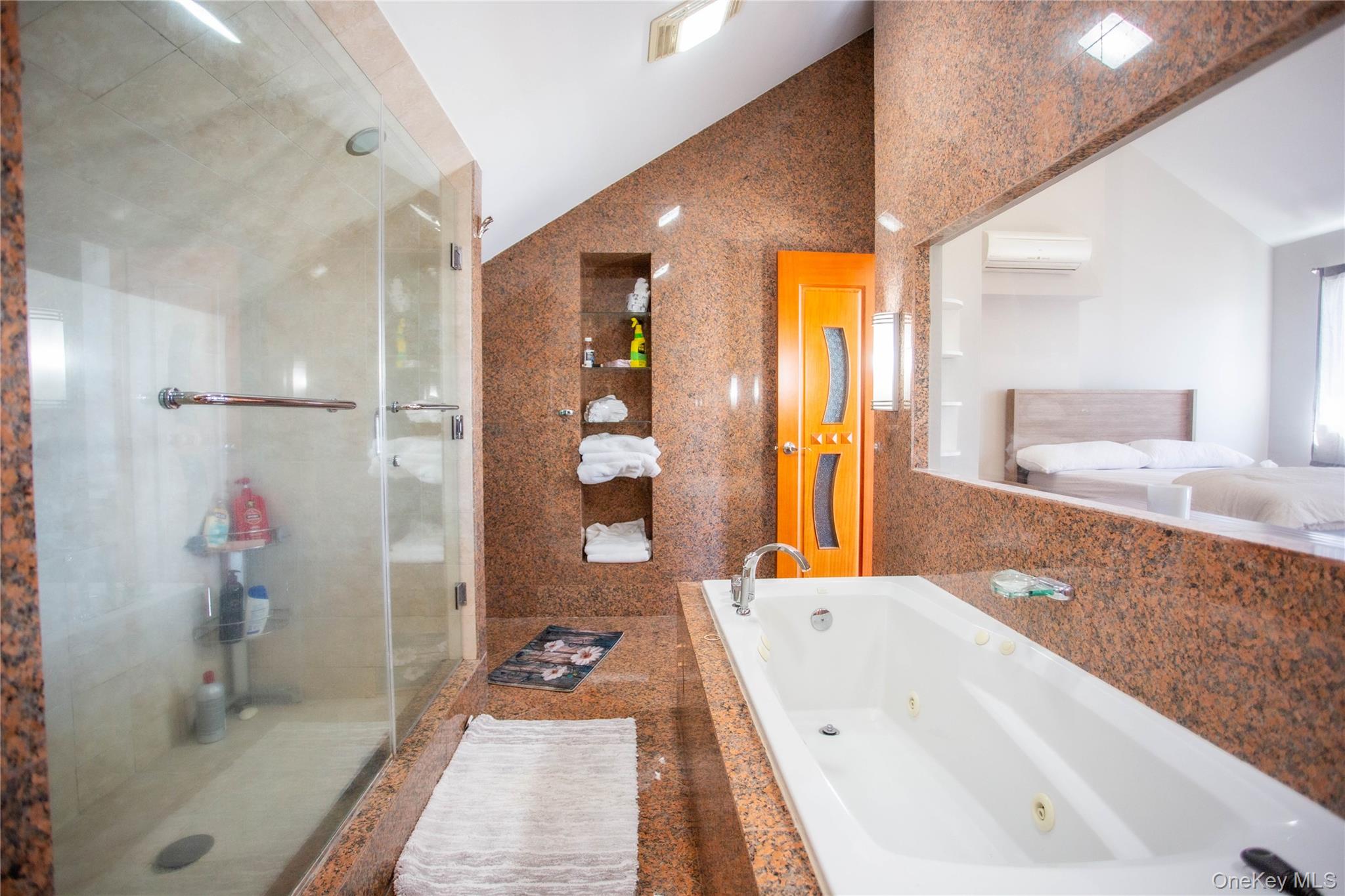 521 W Broadway Unit: B