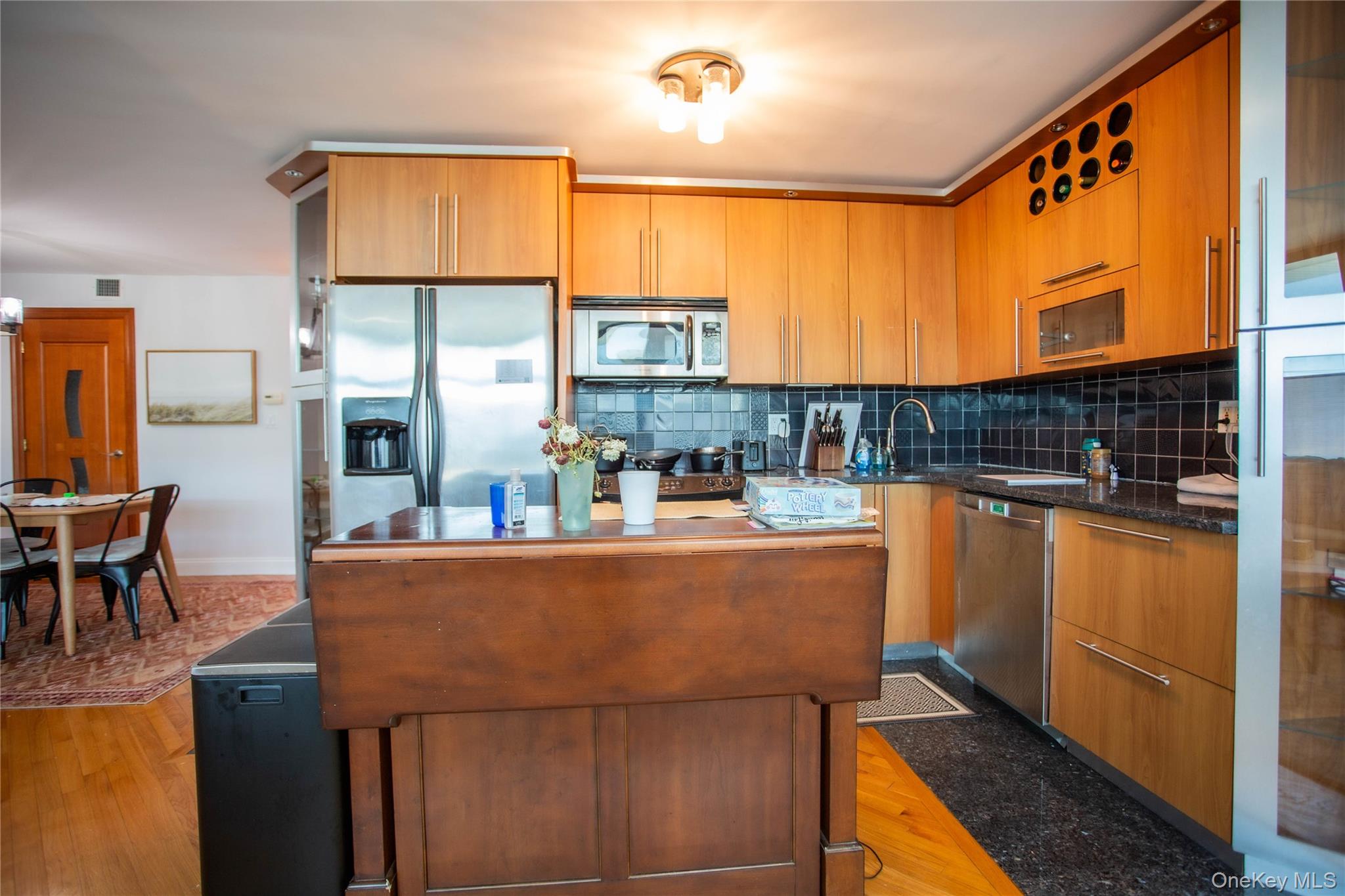 521 W Broadway Unit: B