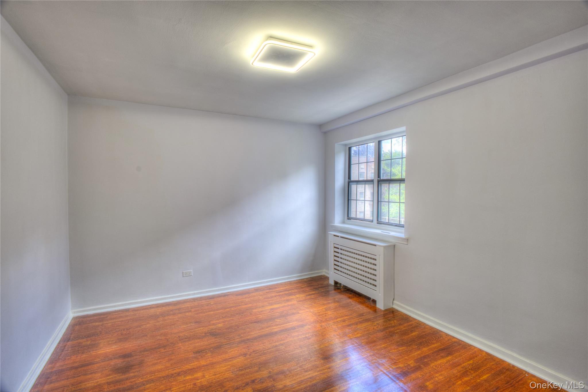 14401 78th Road Unit: 2B