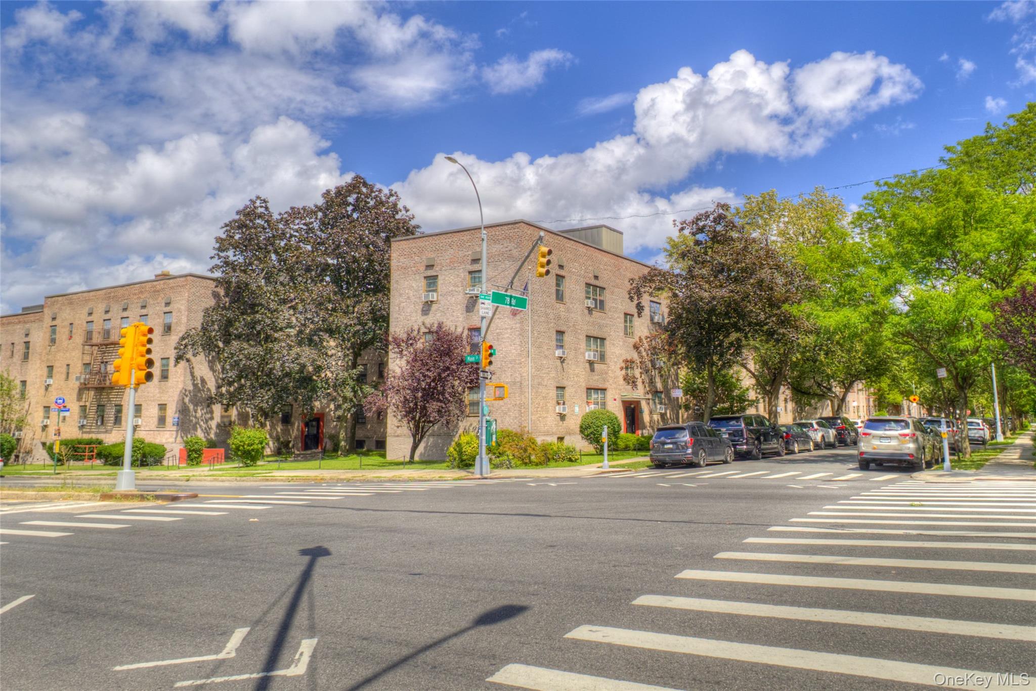 14401 78th Road Unit: 2B