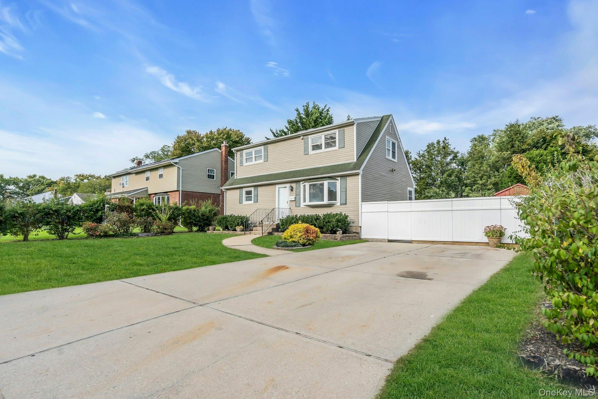 51 Arbor Lane