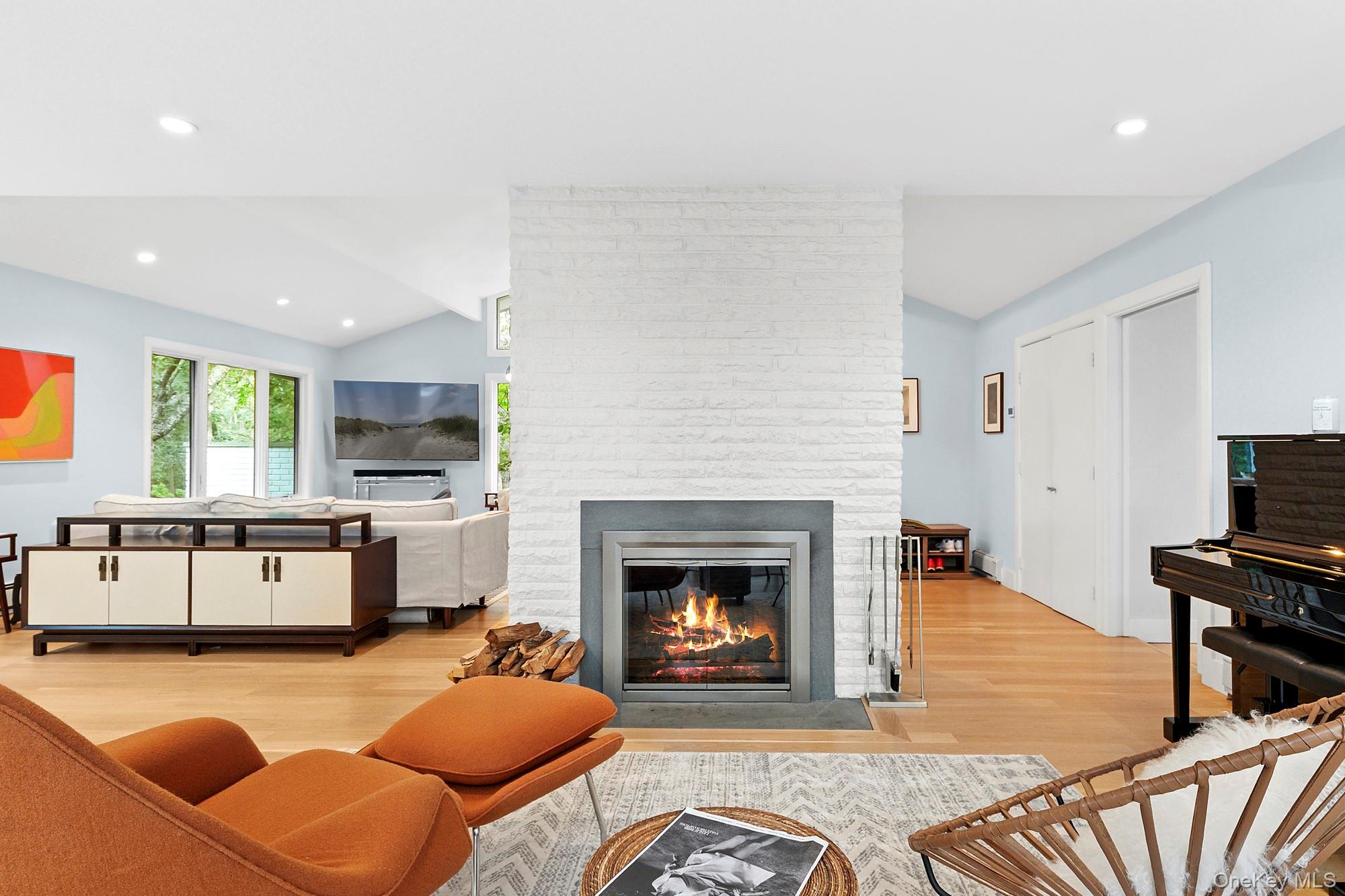 2723 Deerfield Road