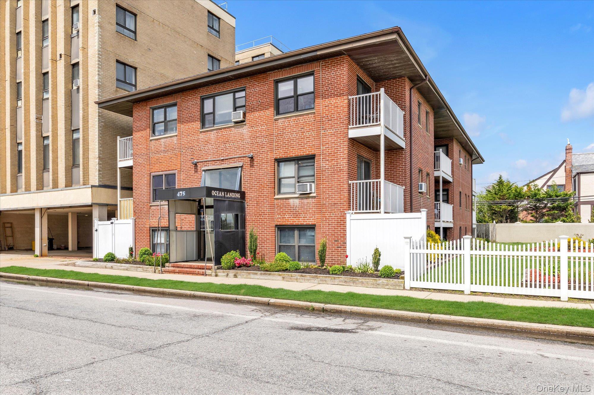 475 Broadway Unit: G4