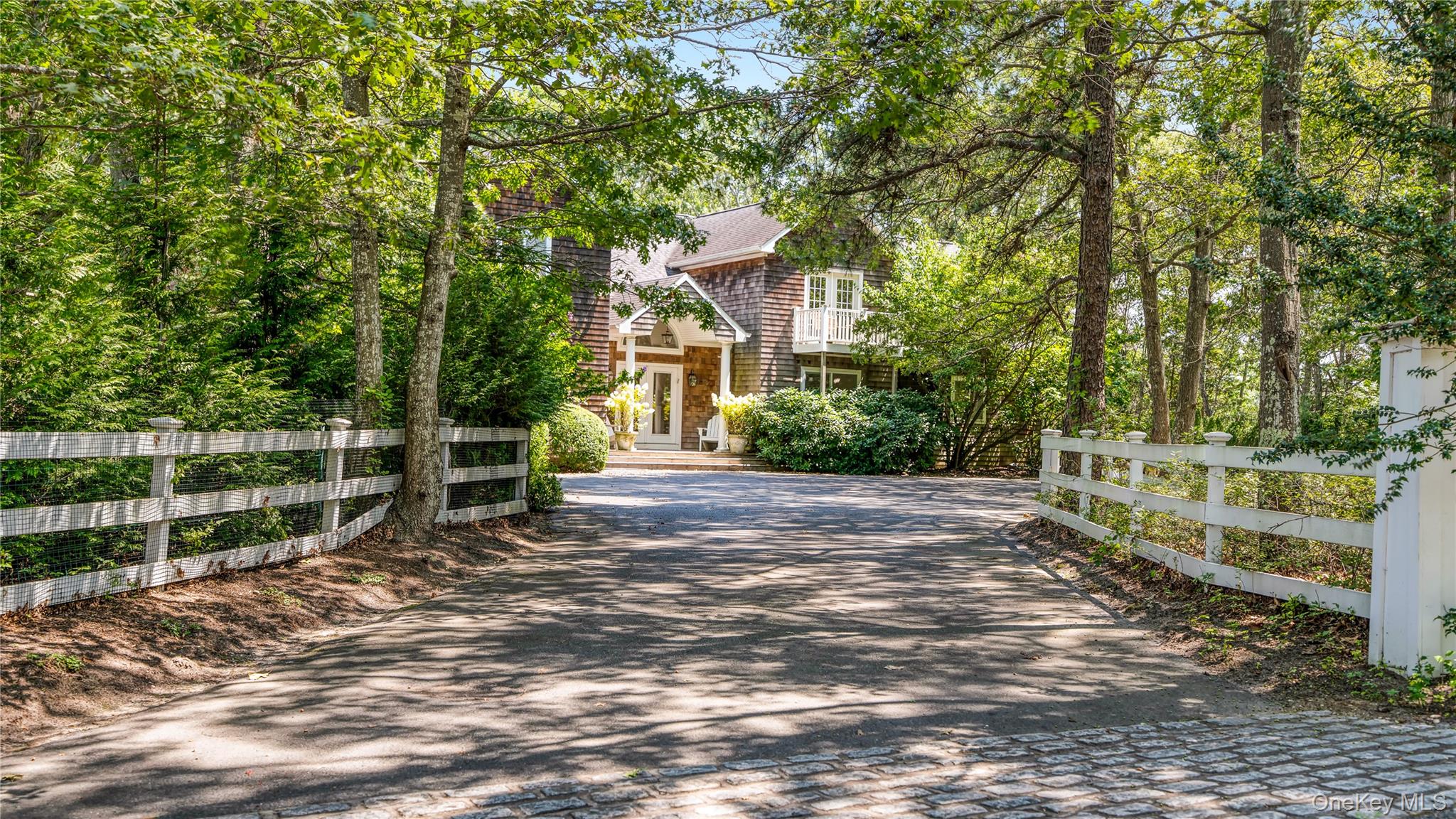 9 Rosebud Lane