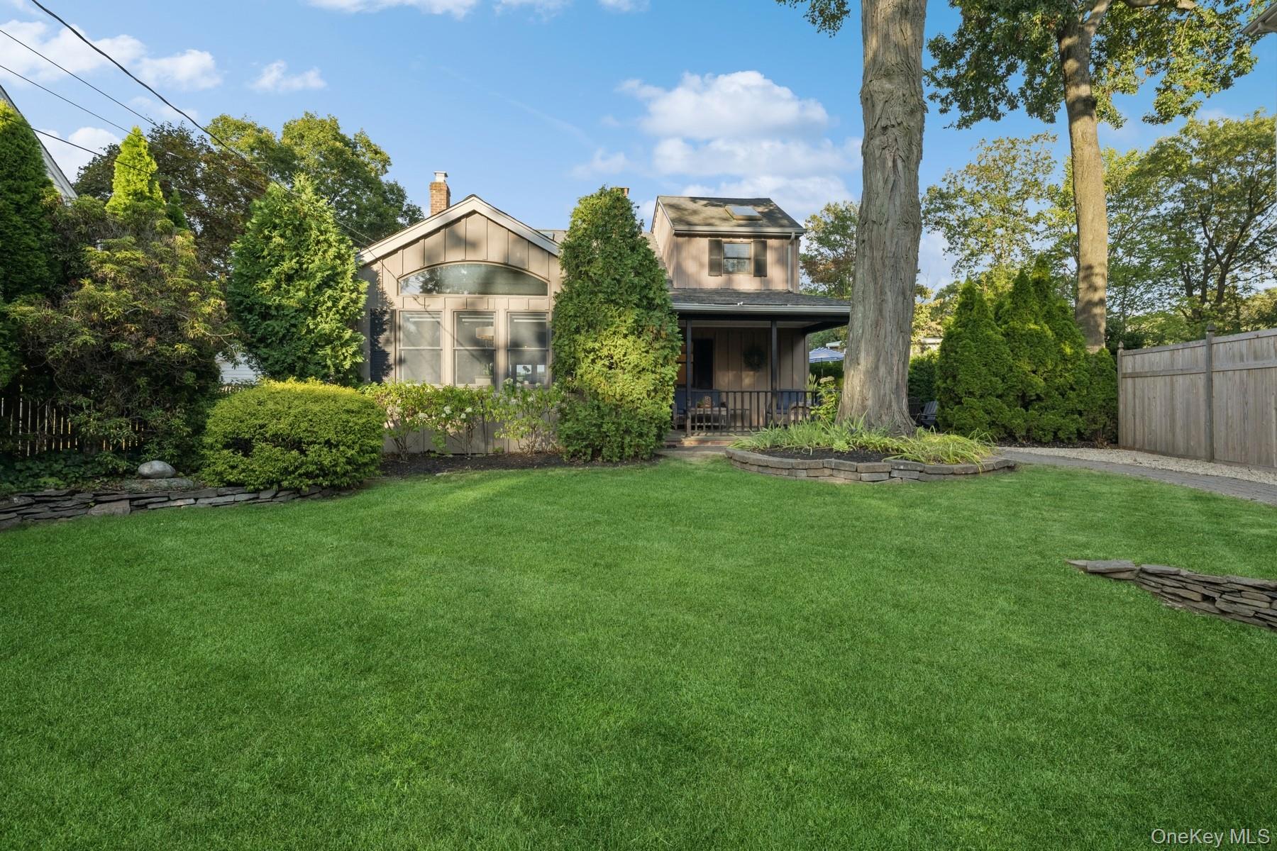 115 Taft Crescent