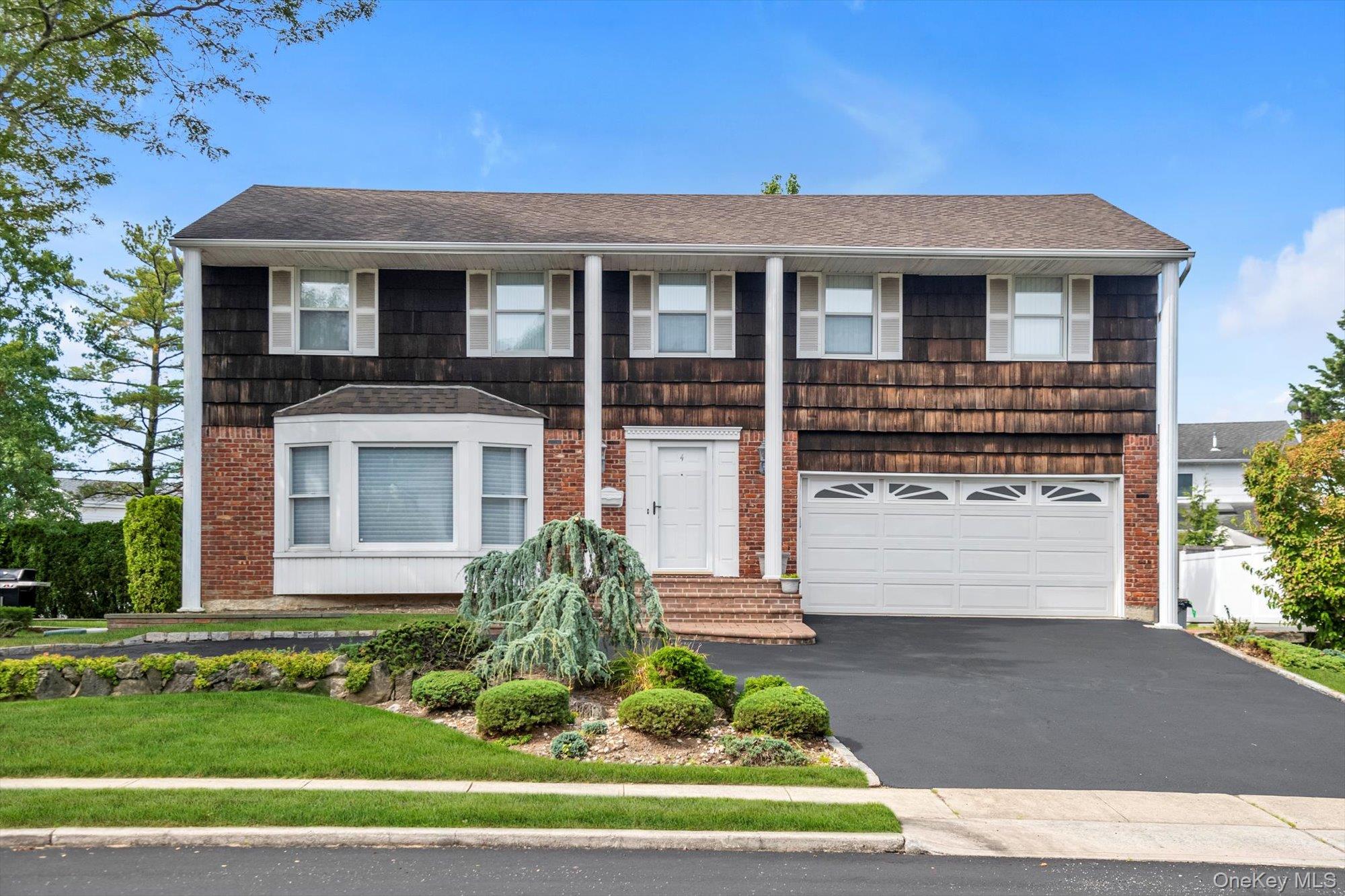 4 Carriage Road