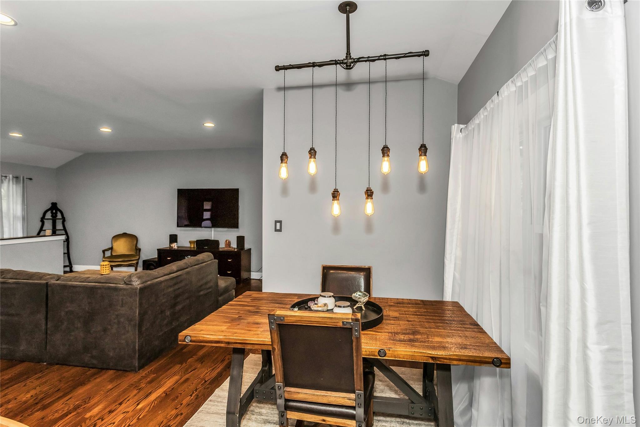 5 Meadowfield Lane