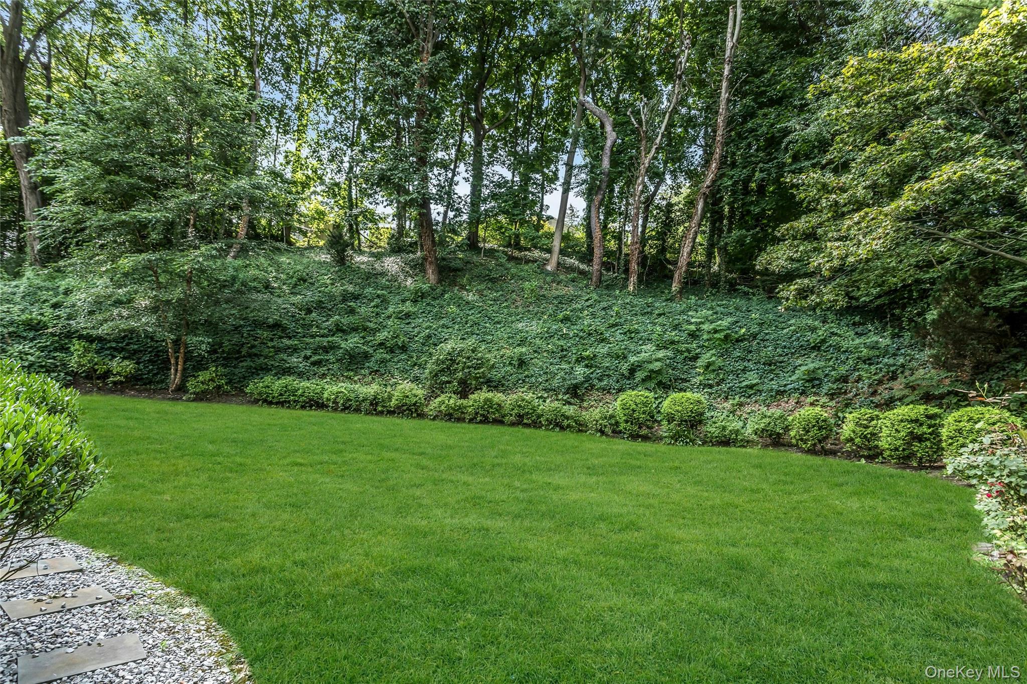 5 Meadowfield Lane