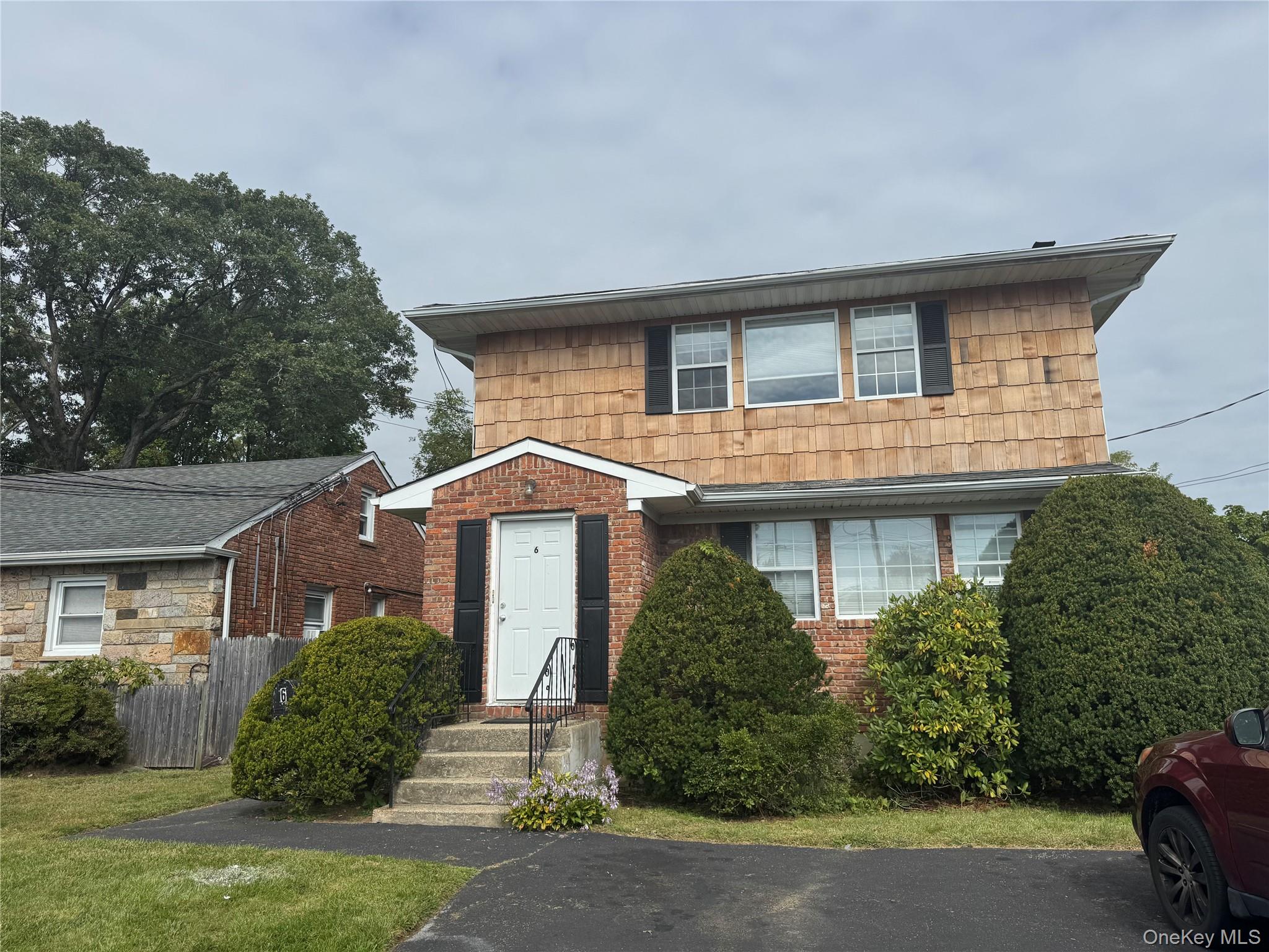 6 Tredwell Avenue