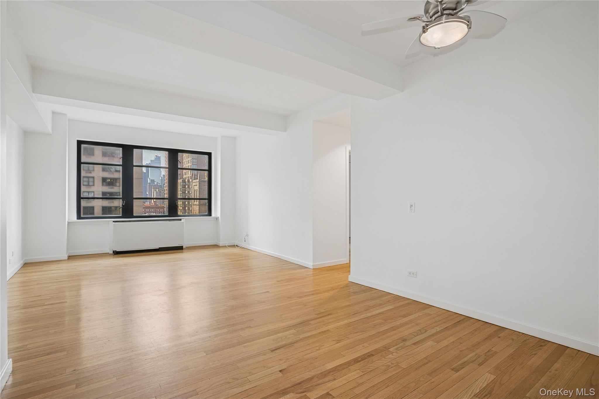 43 W 61st Street Unit: 12F