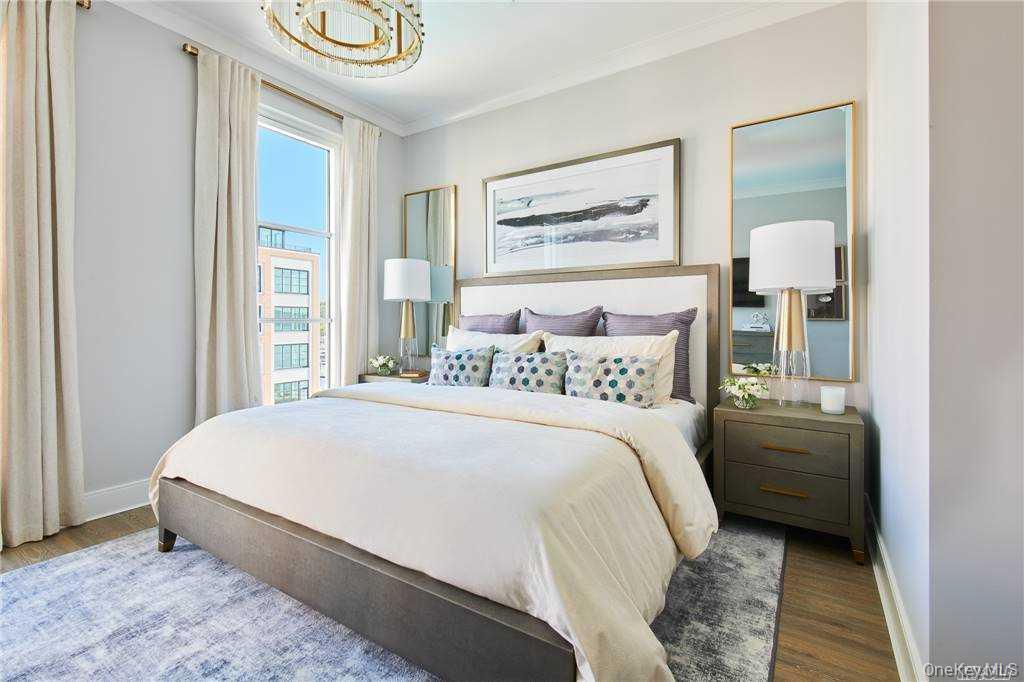 100 Garvies Point Road Unit: 1202