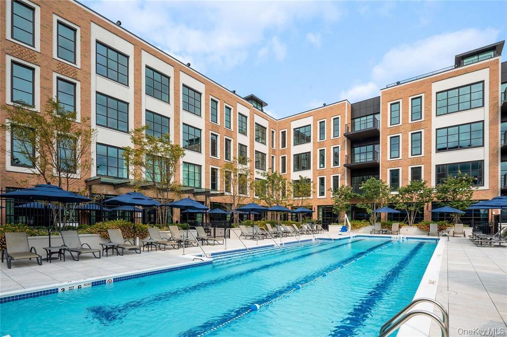 100 Garvies Point Road Unit: 1202