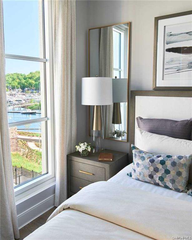 100 Garvies Point Road Unit: 1202