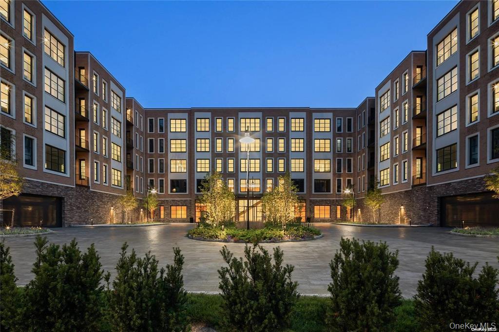 100 Garvies Point Road Unit: 1202