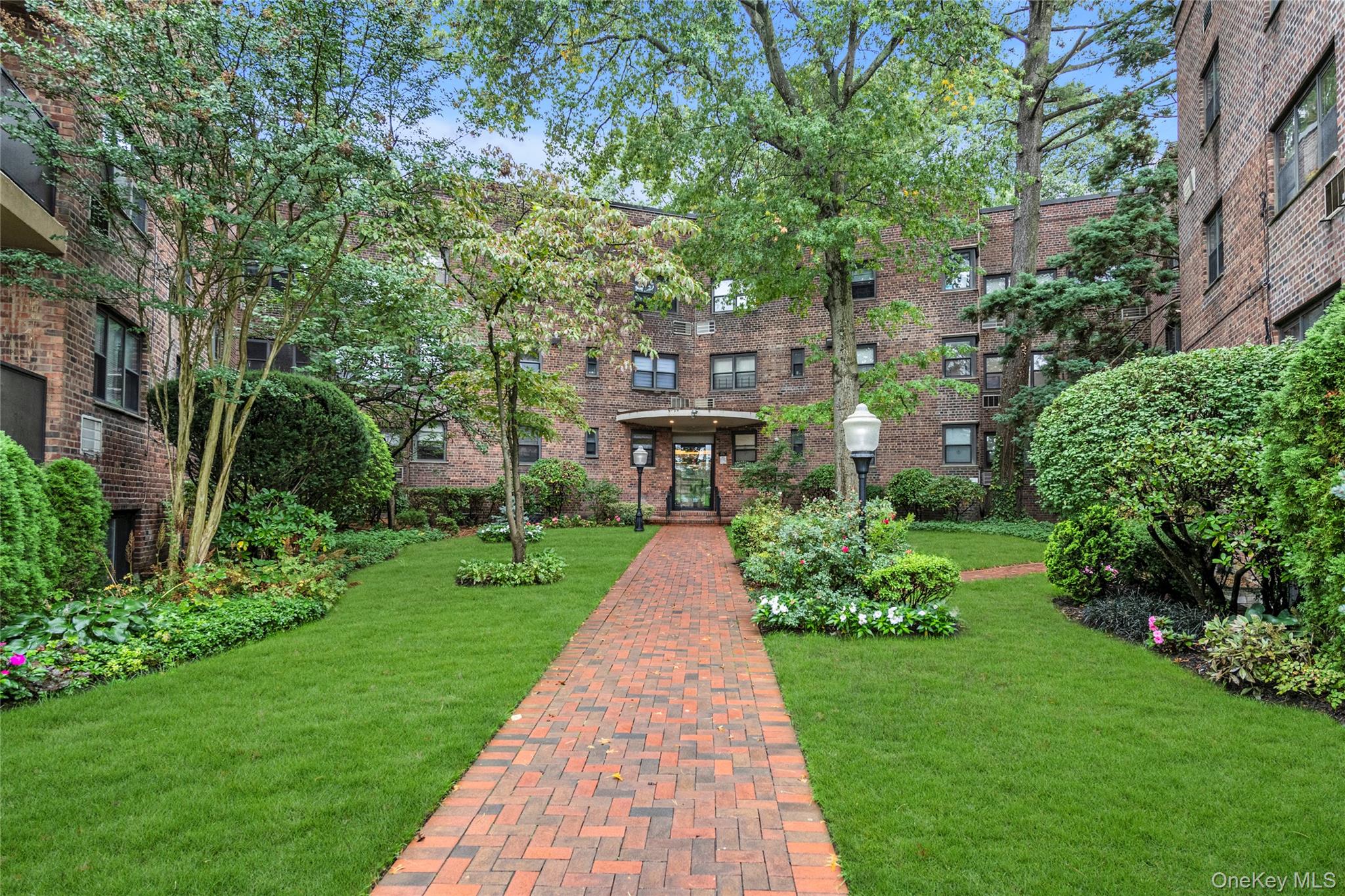 50 Brompton Road Unit: 2L
