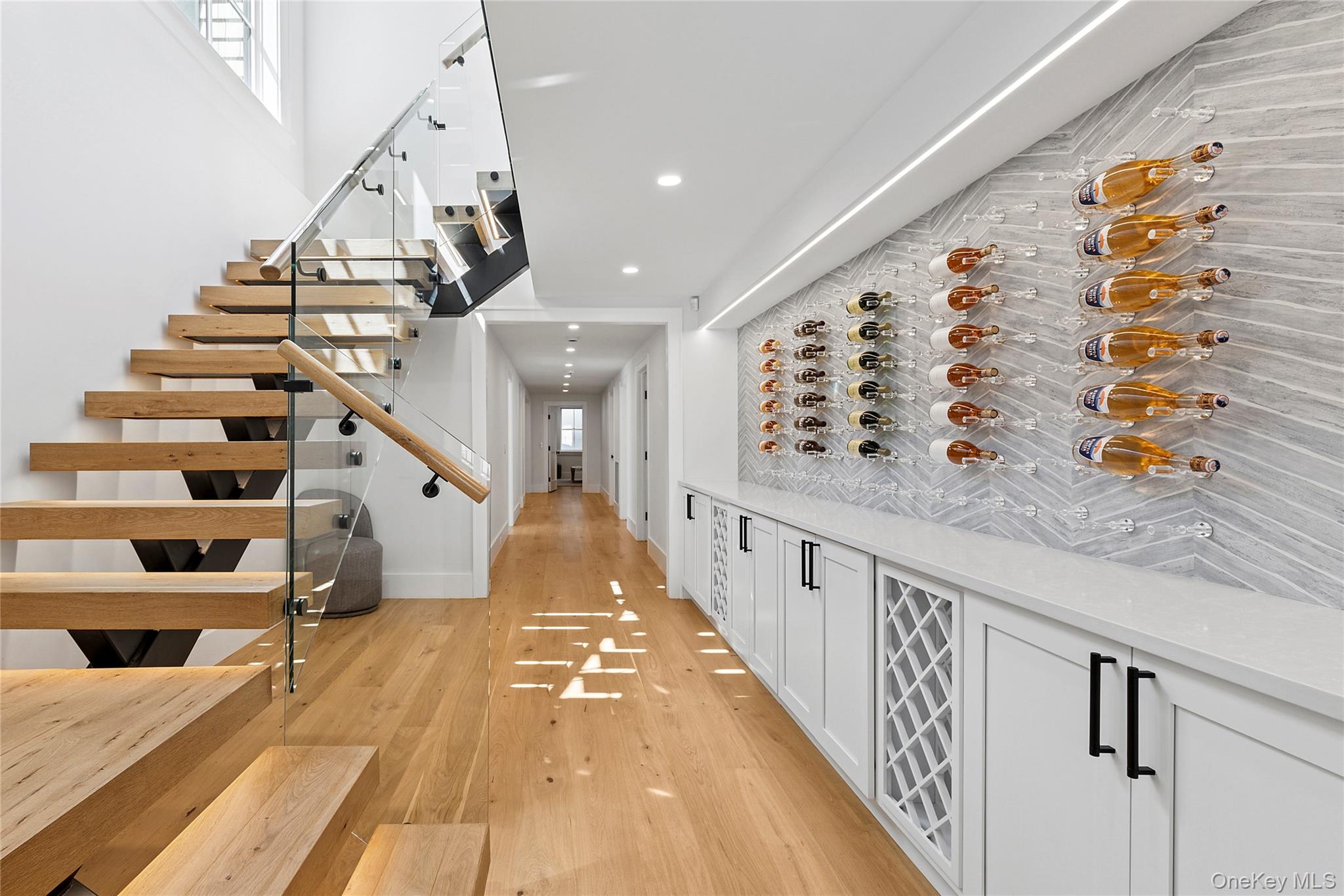 510 Abrahams Path