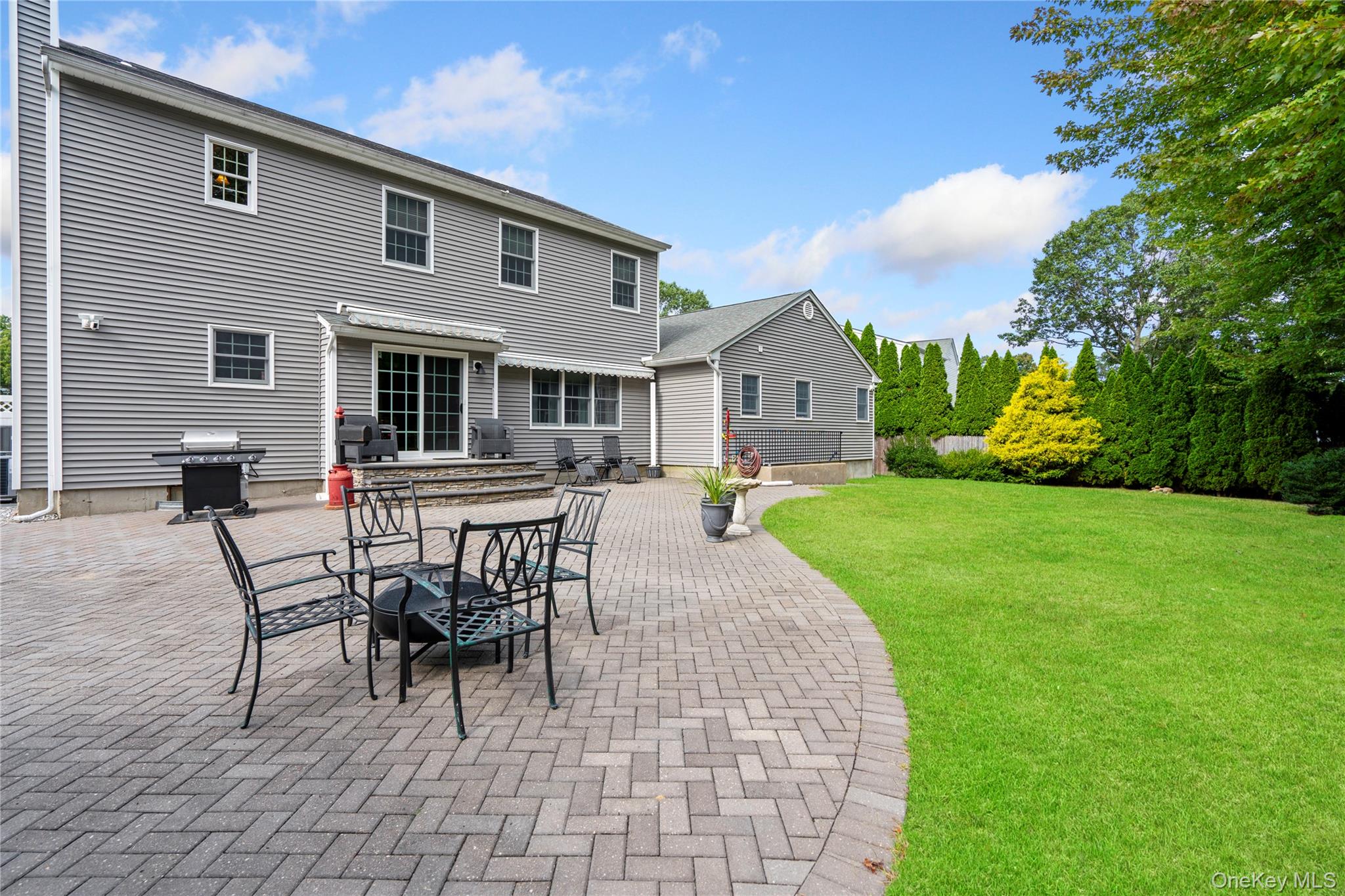 27 Evelyn Court