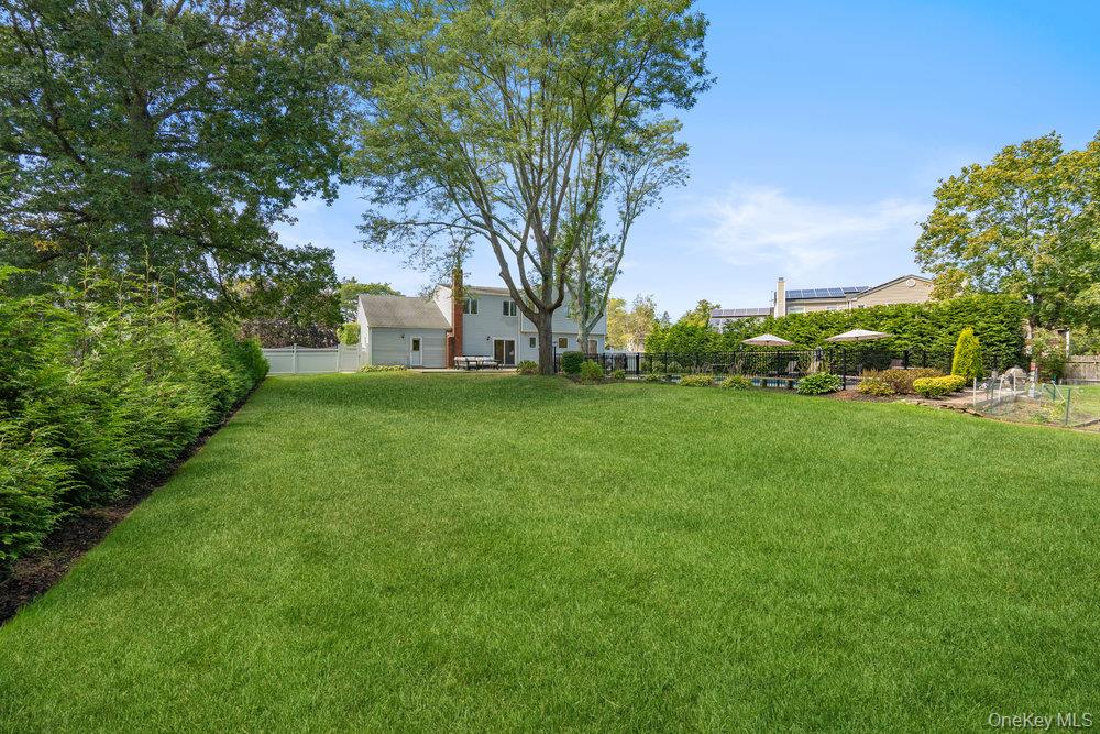 12 Aron Drive