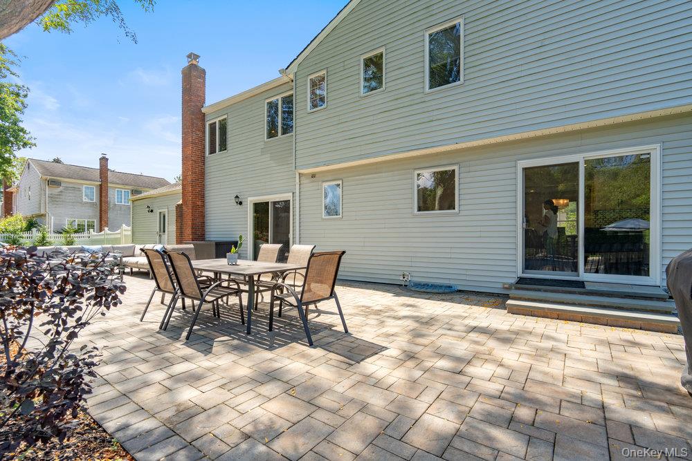 12 Aron Drive