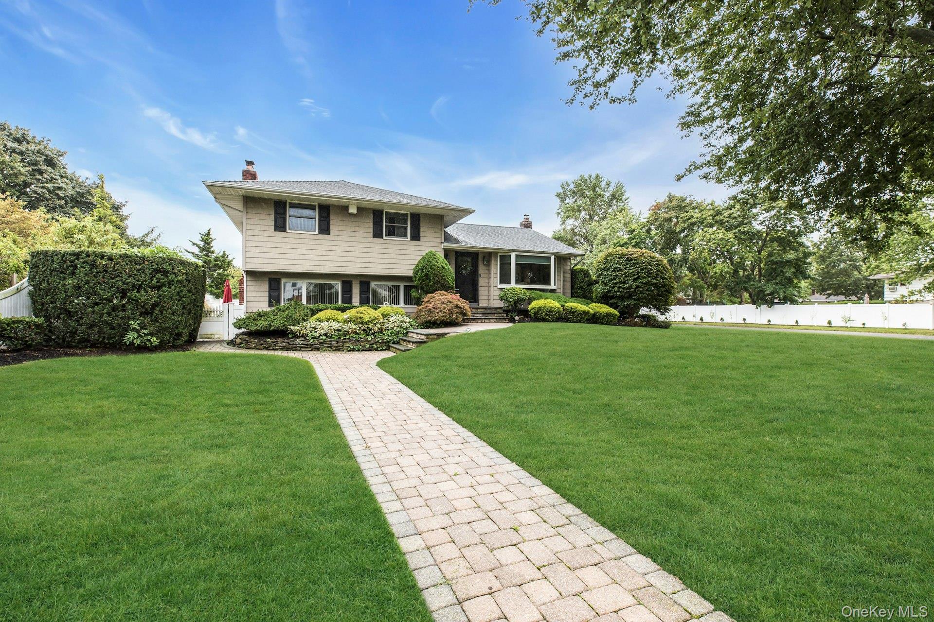 12 Whitebirch Lane