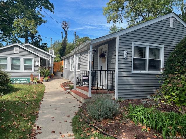 23 West Drive