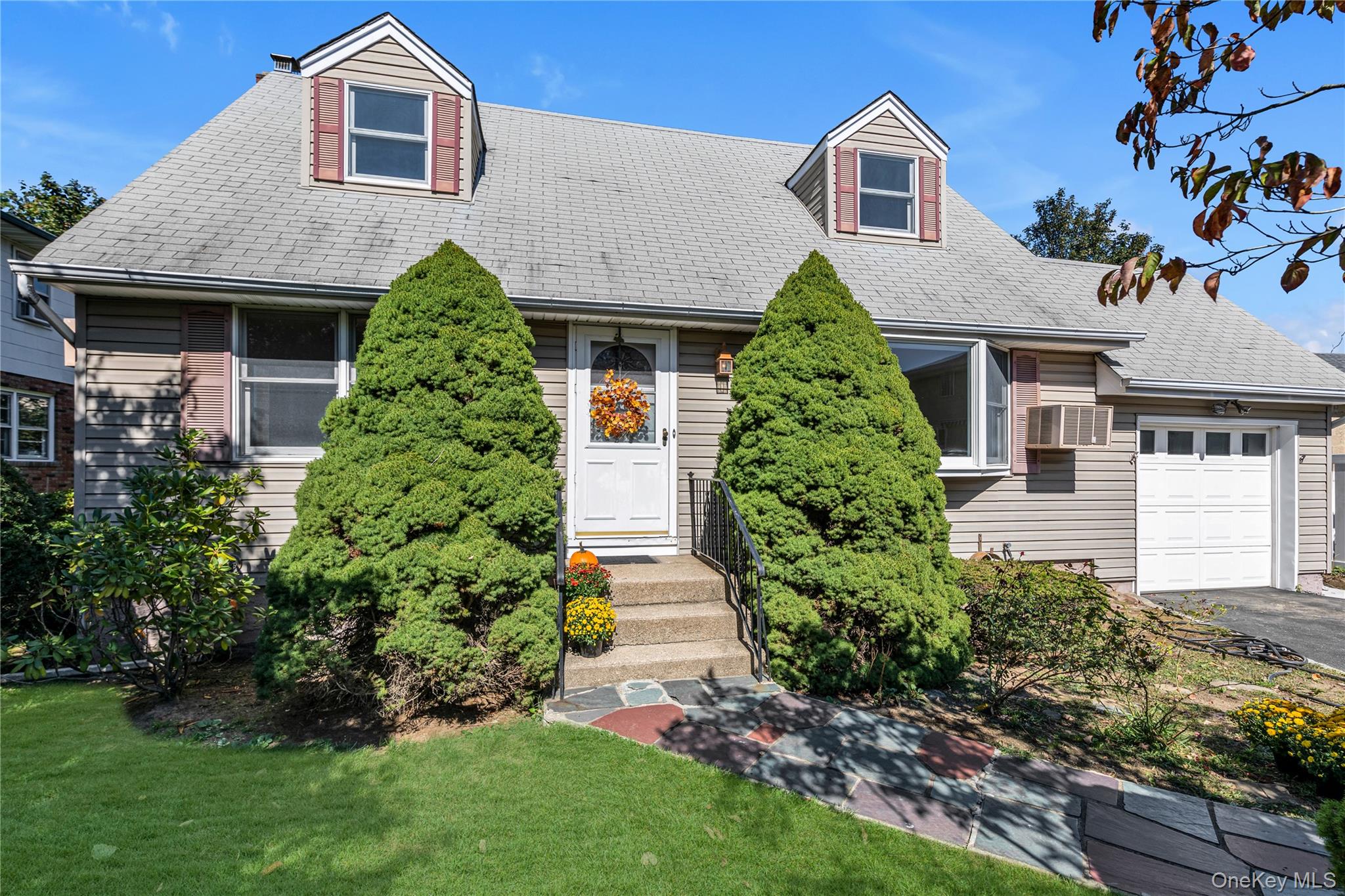 145 Manhasset Avenue
