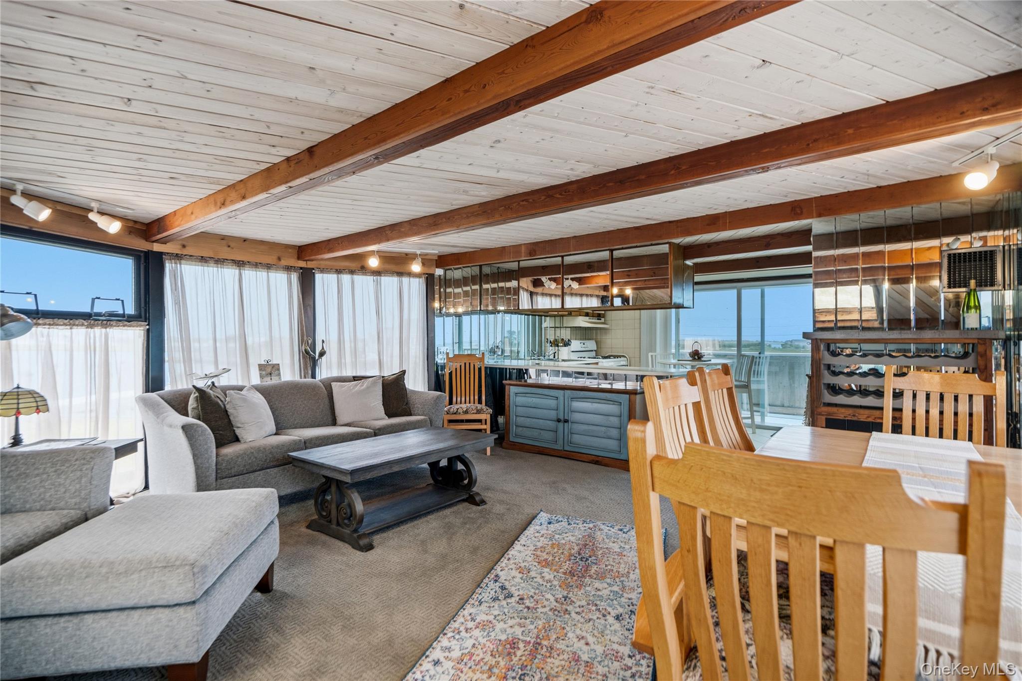 714 Riviera Drive
