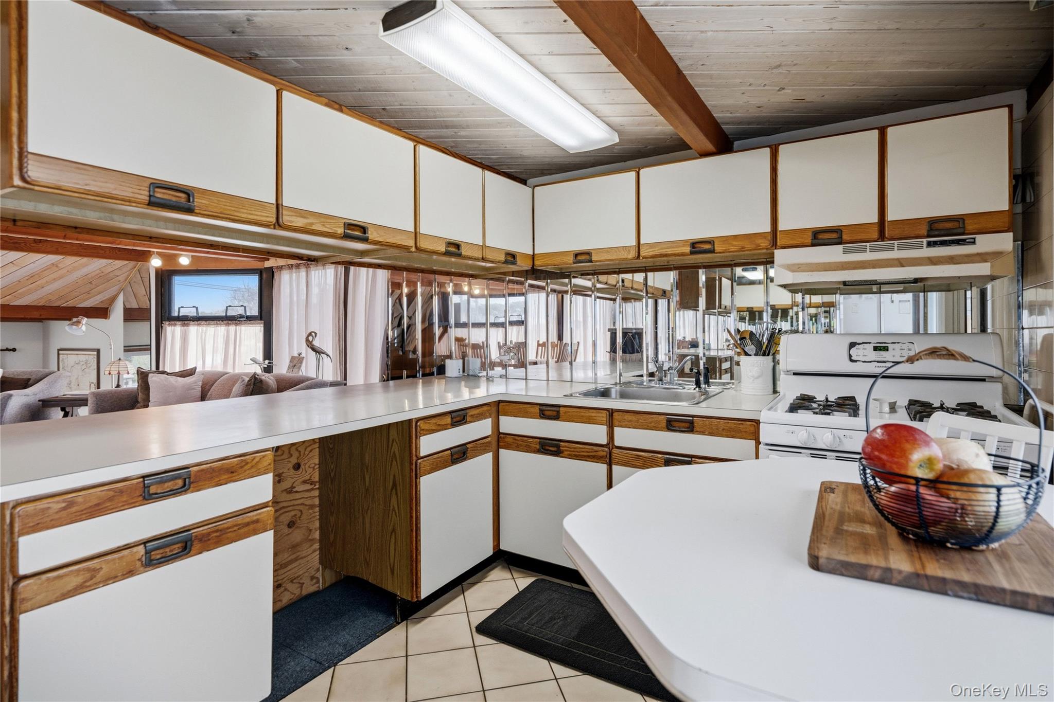 714 Riviera Drive