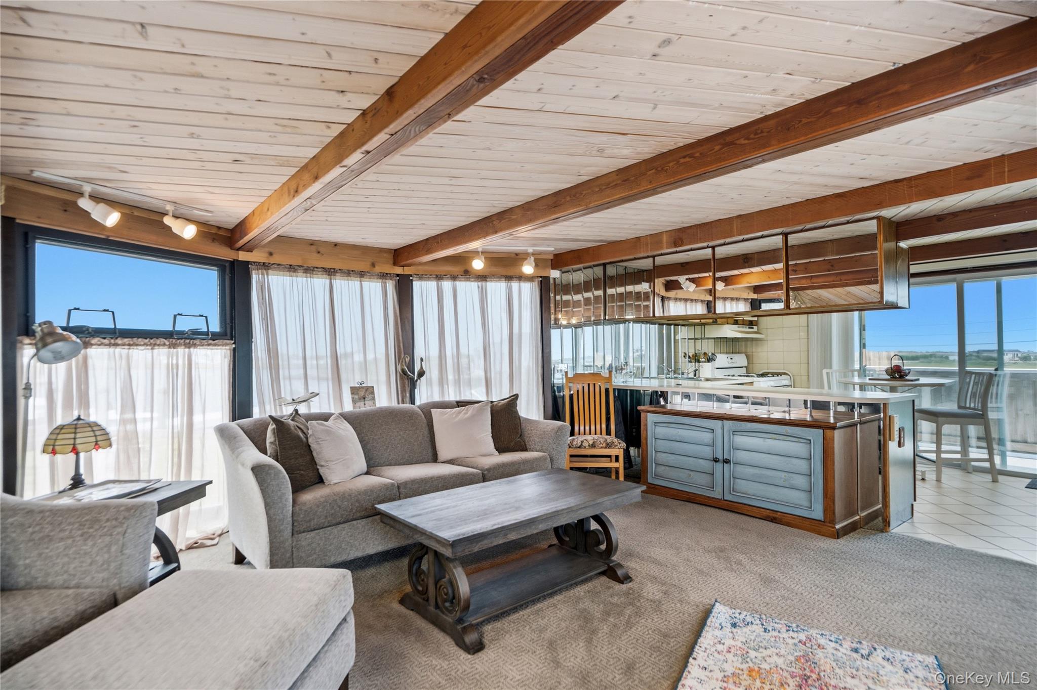 714 Riviera Drive