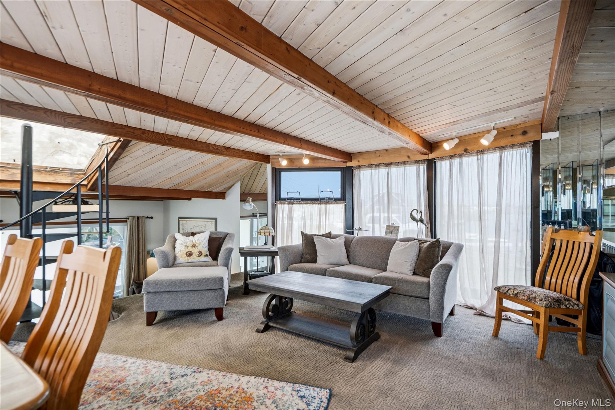 714 Riviera Drive