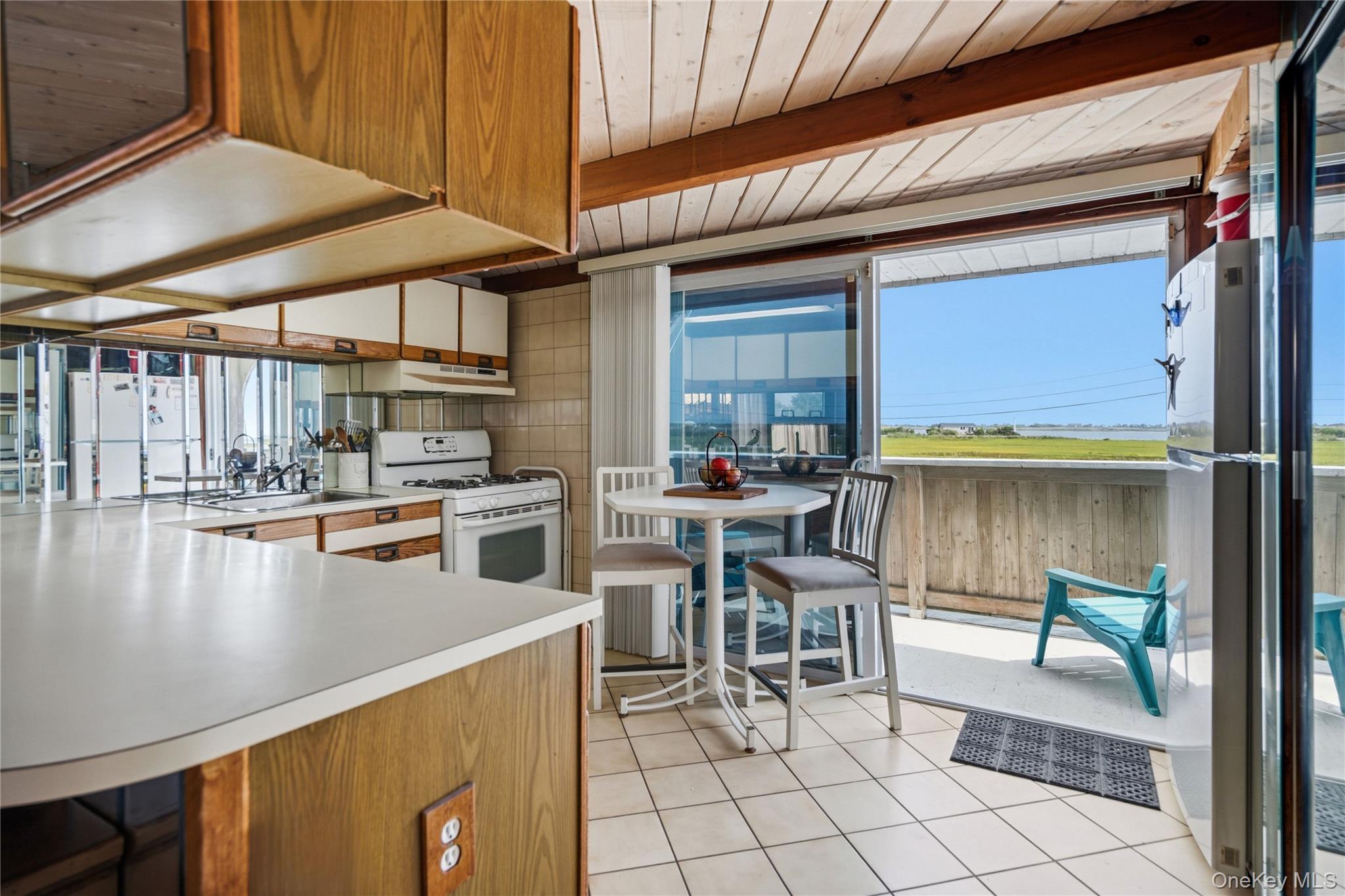 714 Riviera Drive