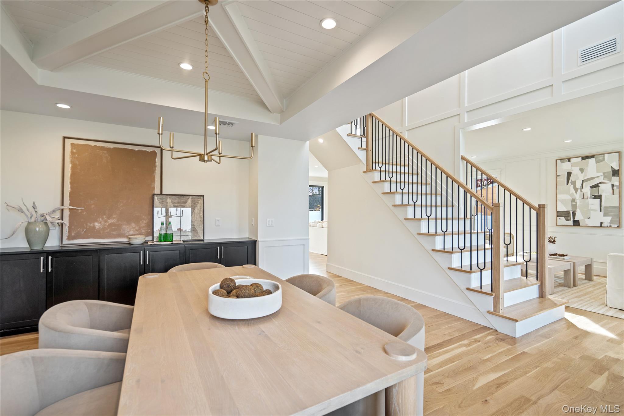 908 Maple Lane