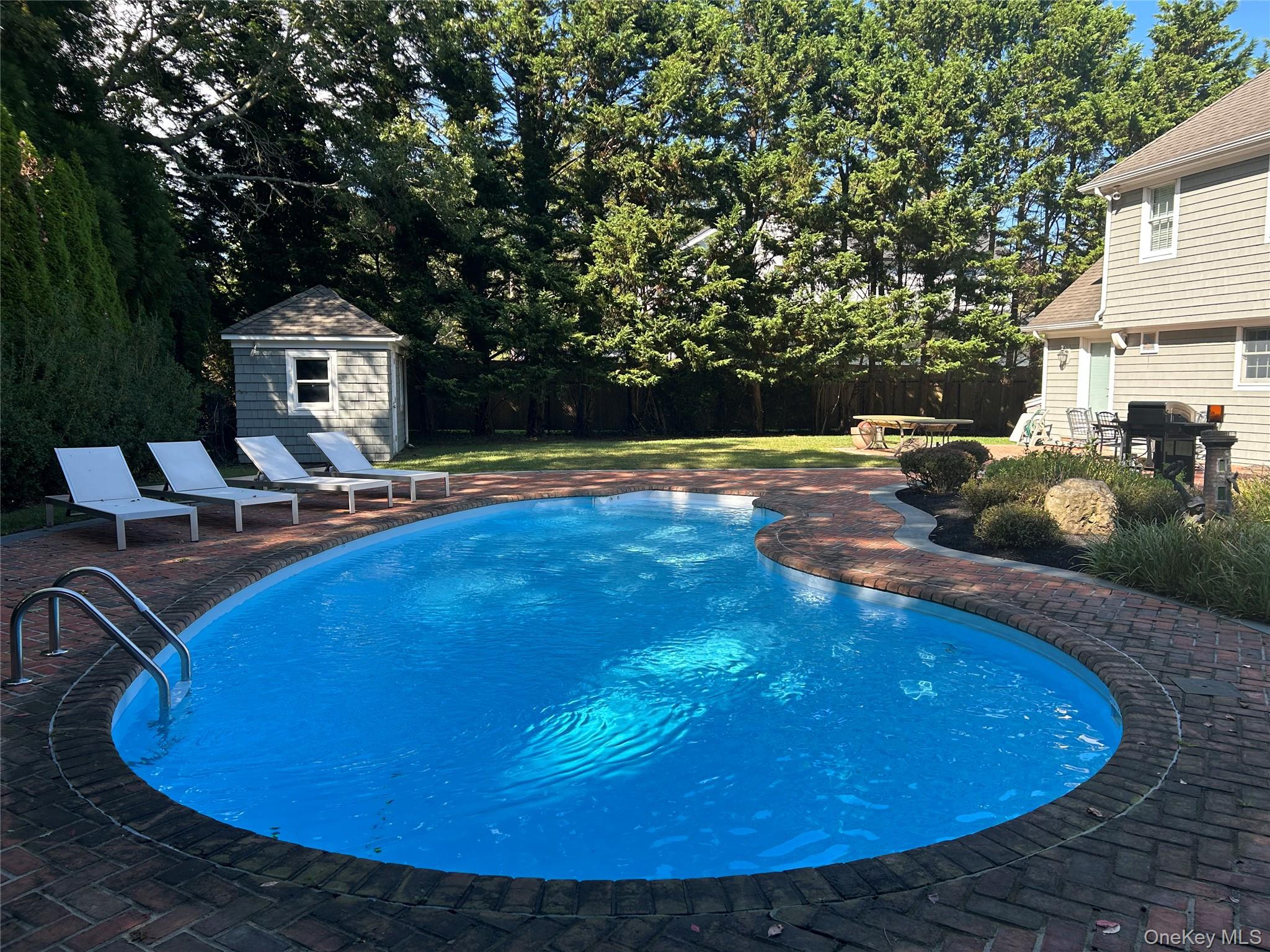 18 Landing Lane