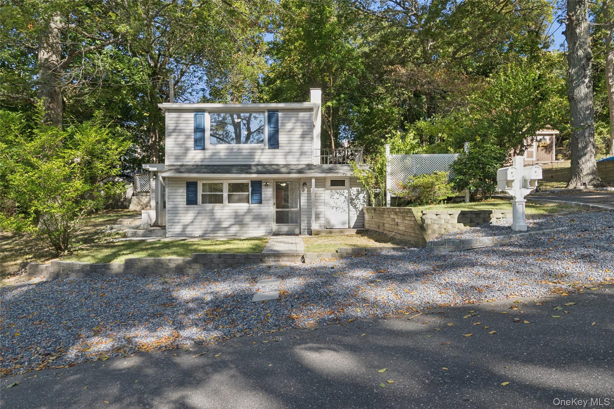 7 Yucca Road