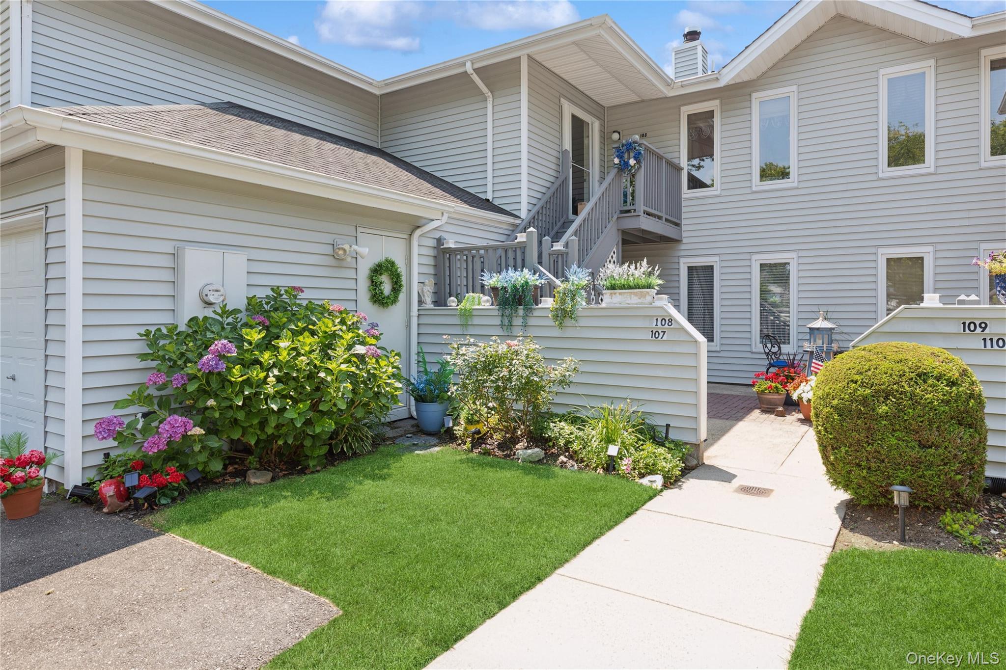 107 Fairfield Drive N Unit: 107