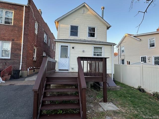 44 1/2 Avenue A Unit: Rear