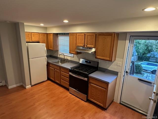 44 1/2 Avenue A Unit: Rear