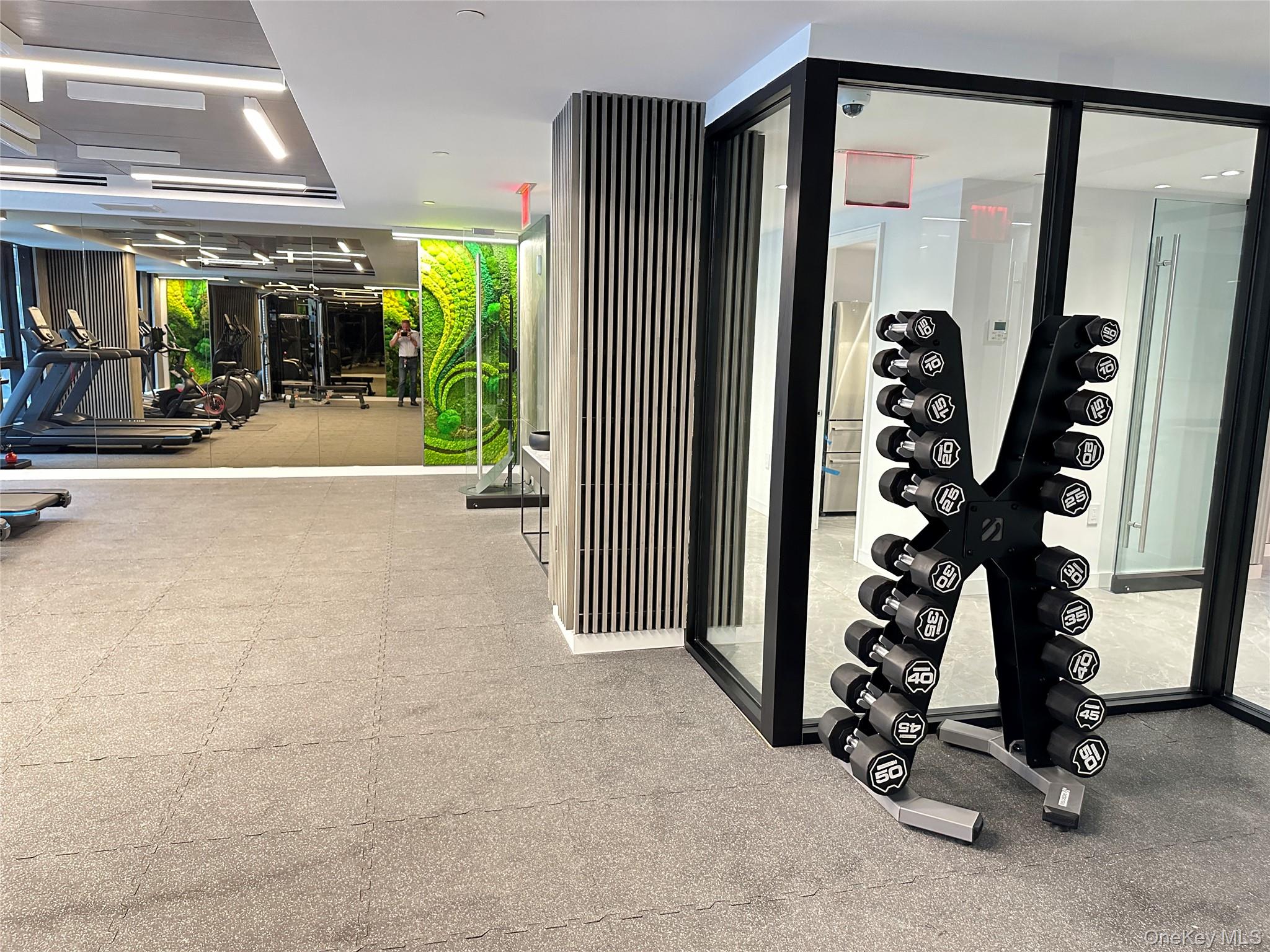 300 W 30th Street Unit: 7A