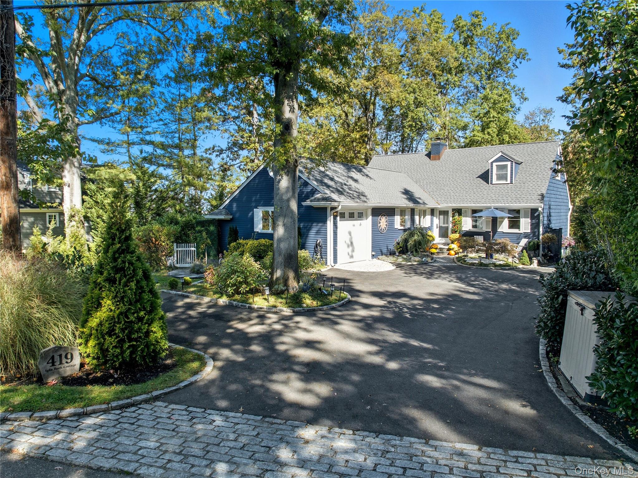 419 Centre Island Road