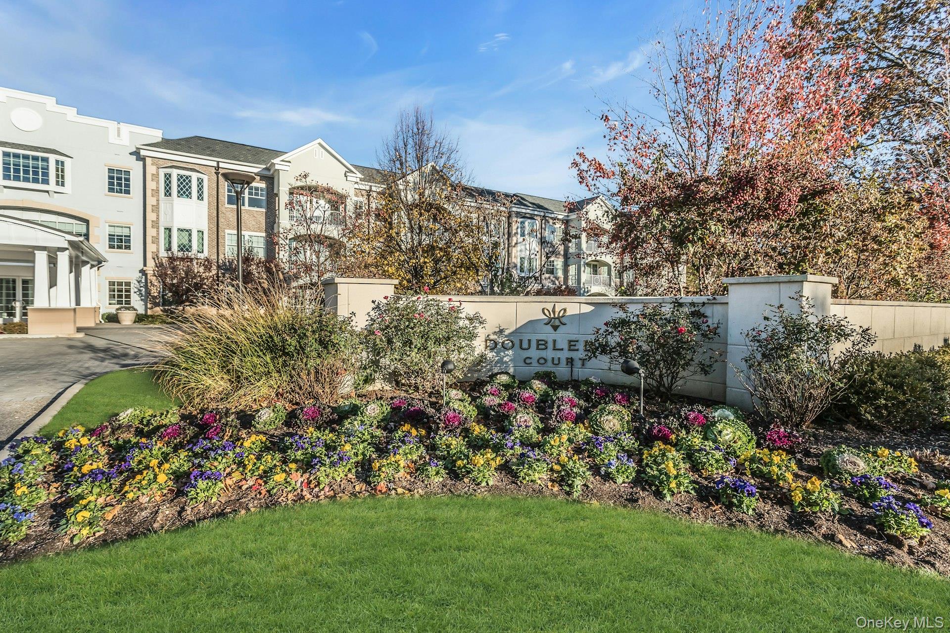 301 Franklin Avenue Unit: 311