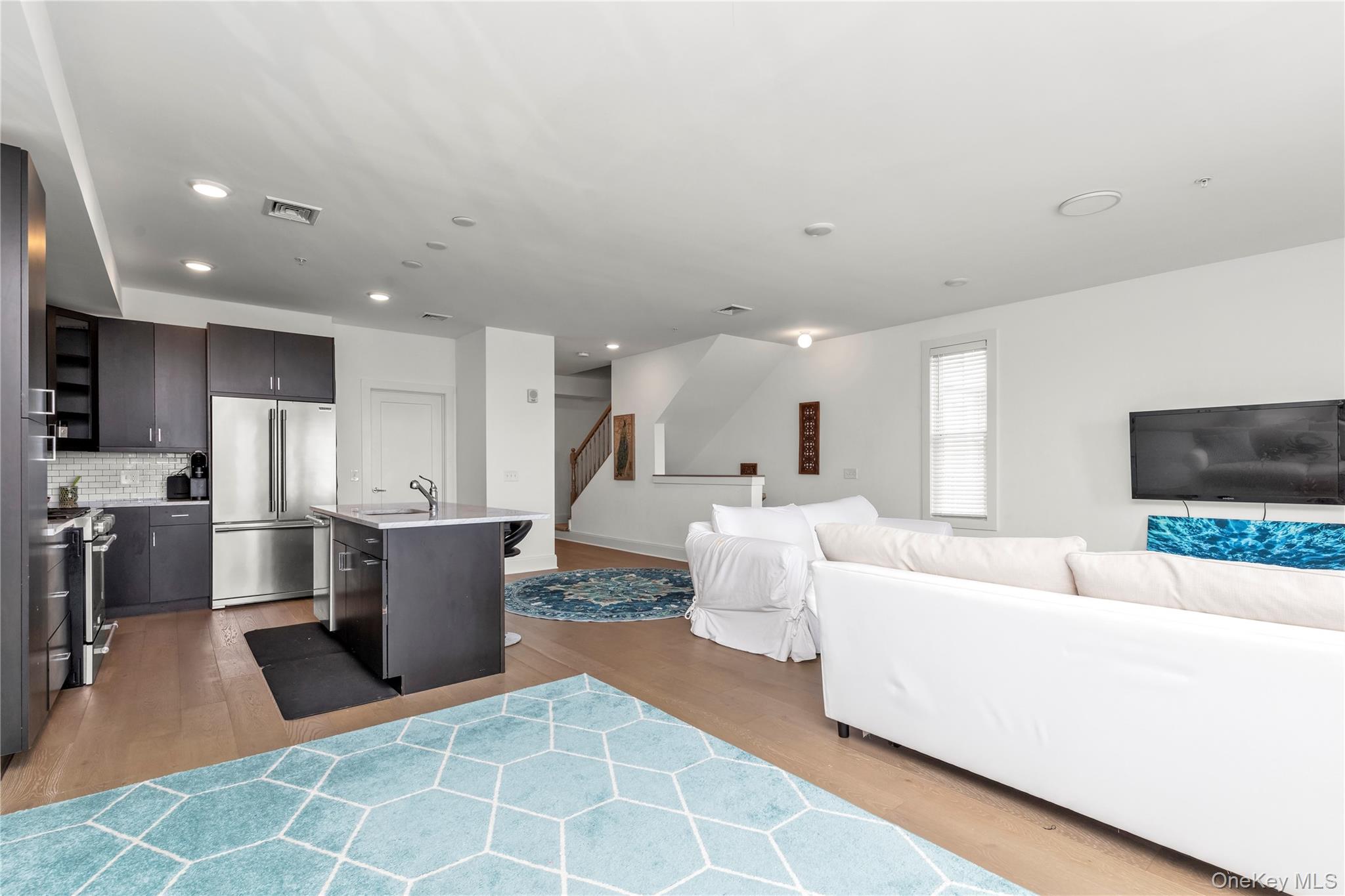322 Marina Point
