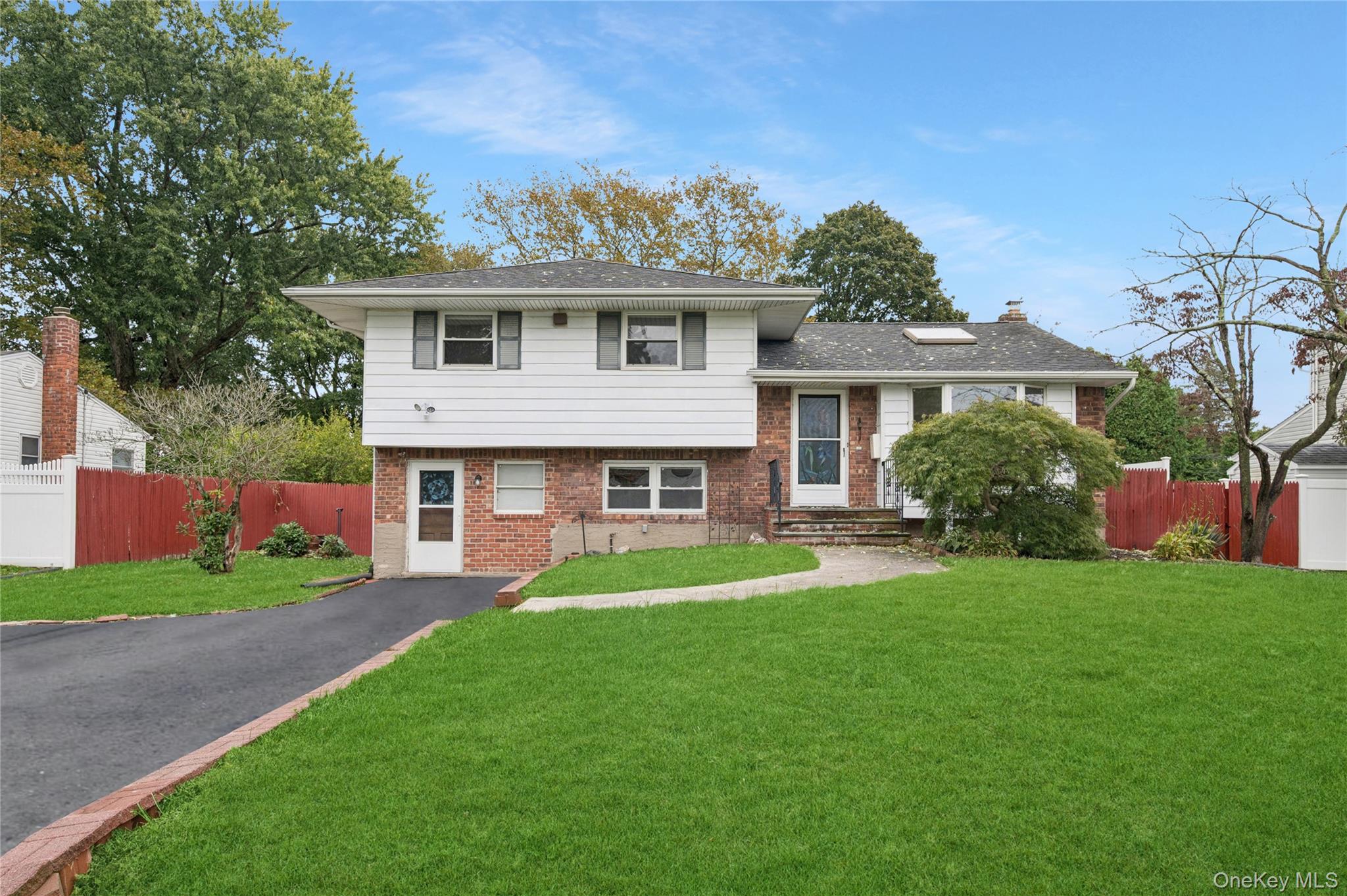11 Montrose Drive