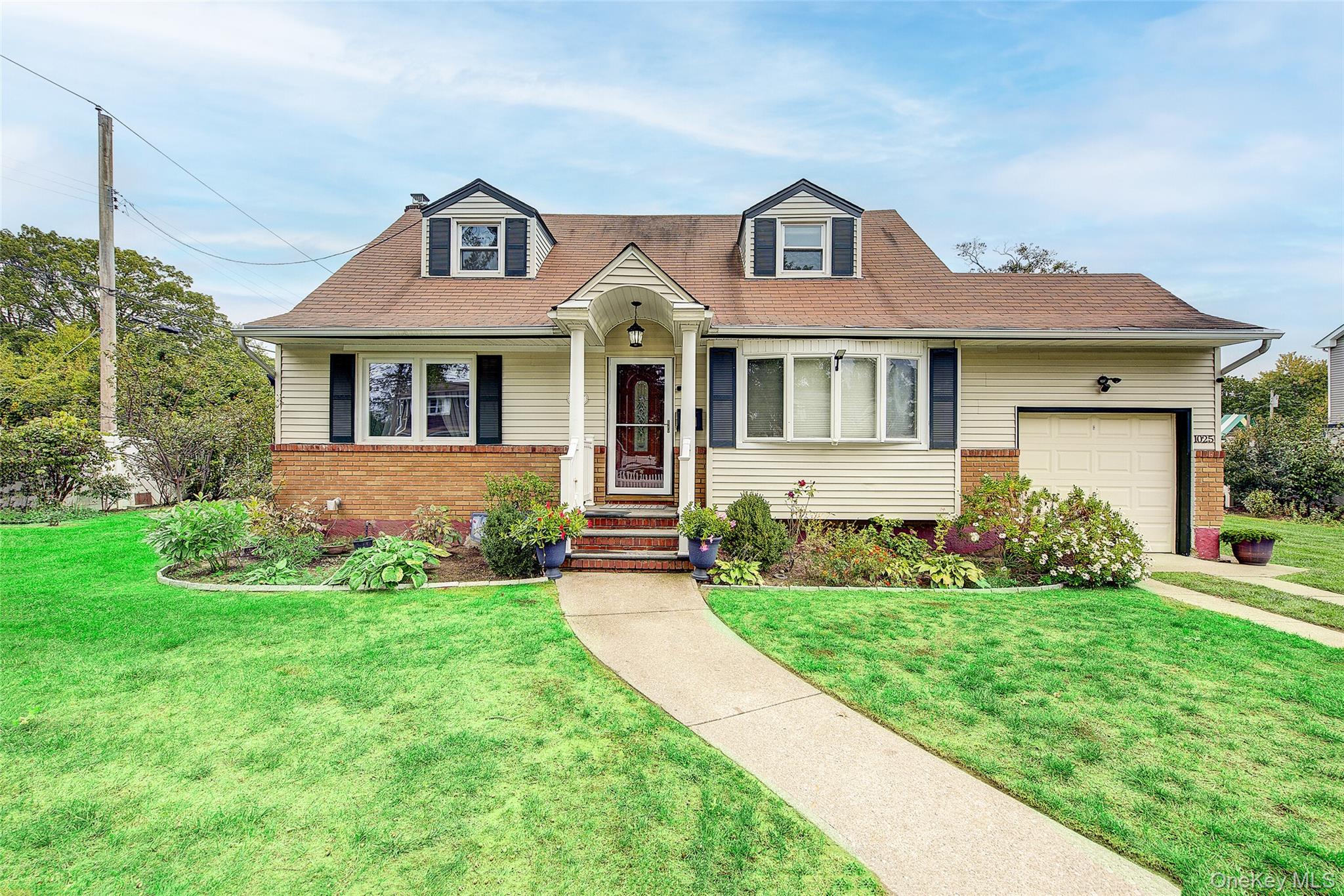 1025 Ontario Road
