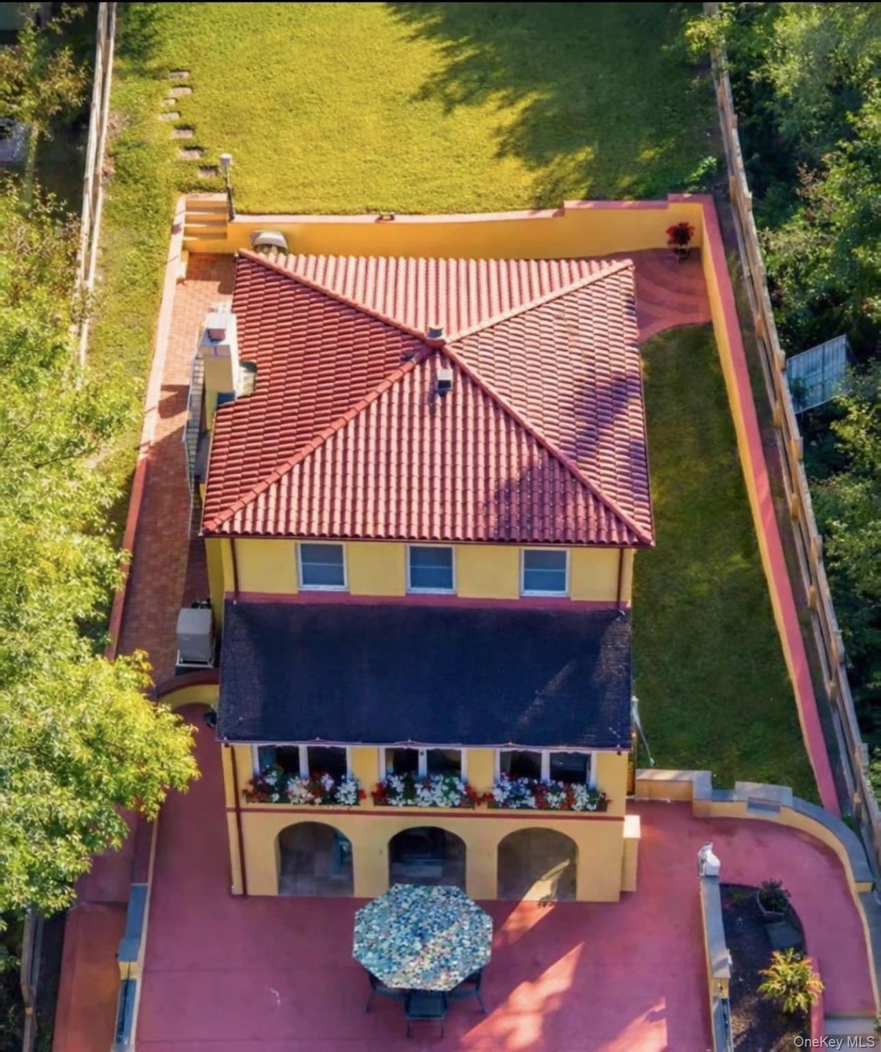 126 Cove Road