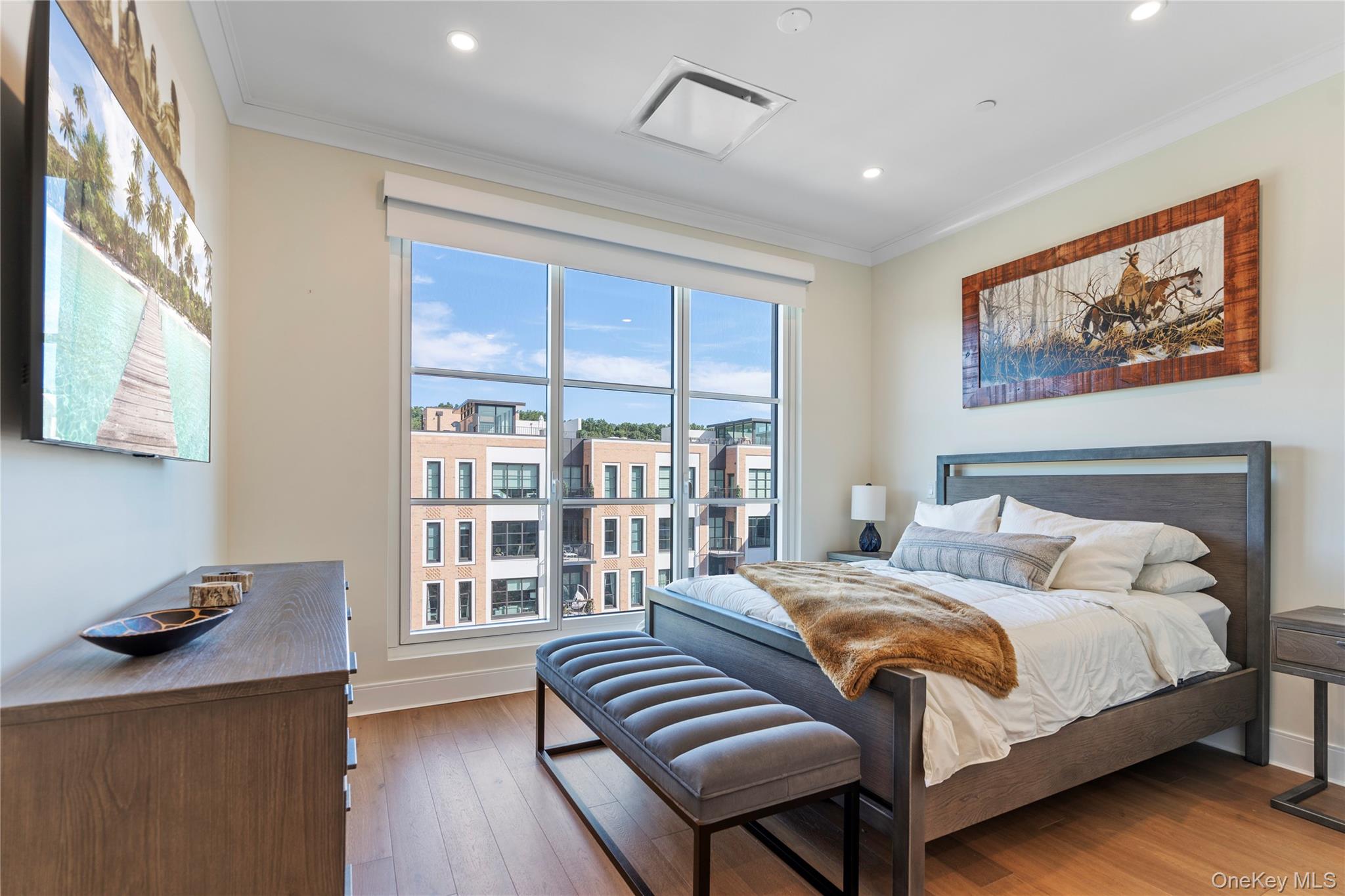 100 Garvies Point Road Unit: 1309